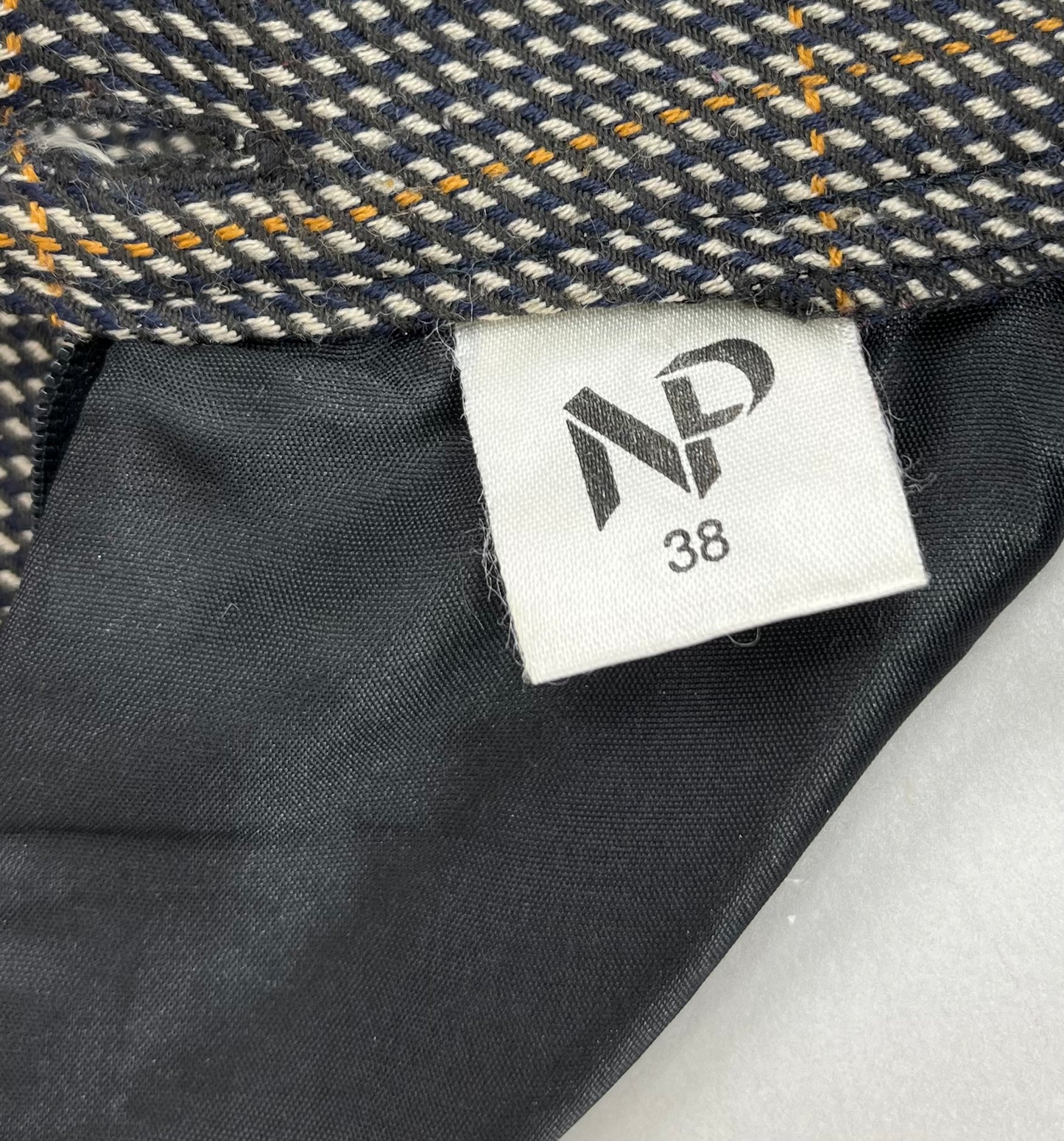 NP, ruudullinen villasekoitehame, 90-luku, vyöt.ymp. 72-80cm, kokoarvio 38