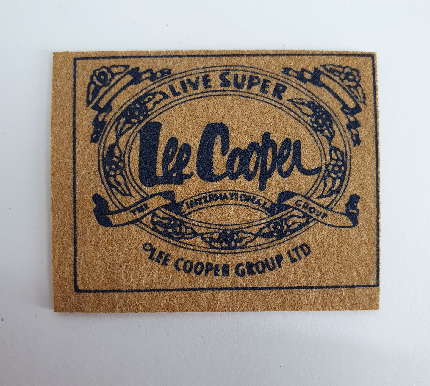 Farkkujen kangasmerkit 90-luvulta, Lee Cooper / Jeans Rivet / Rocky