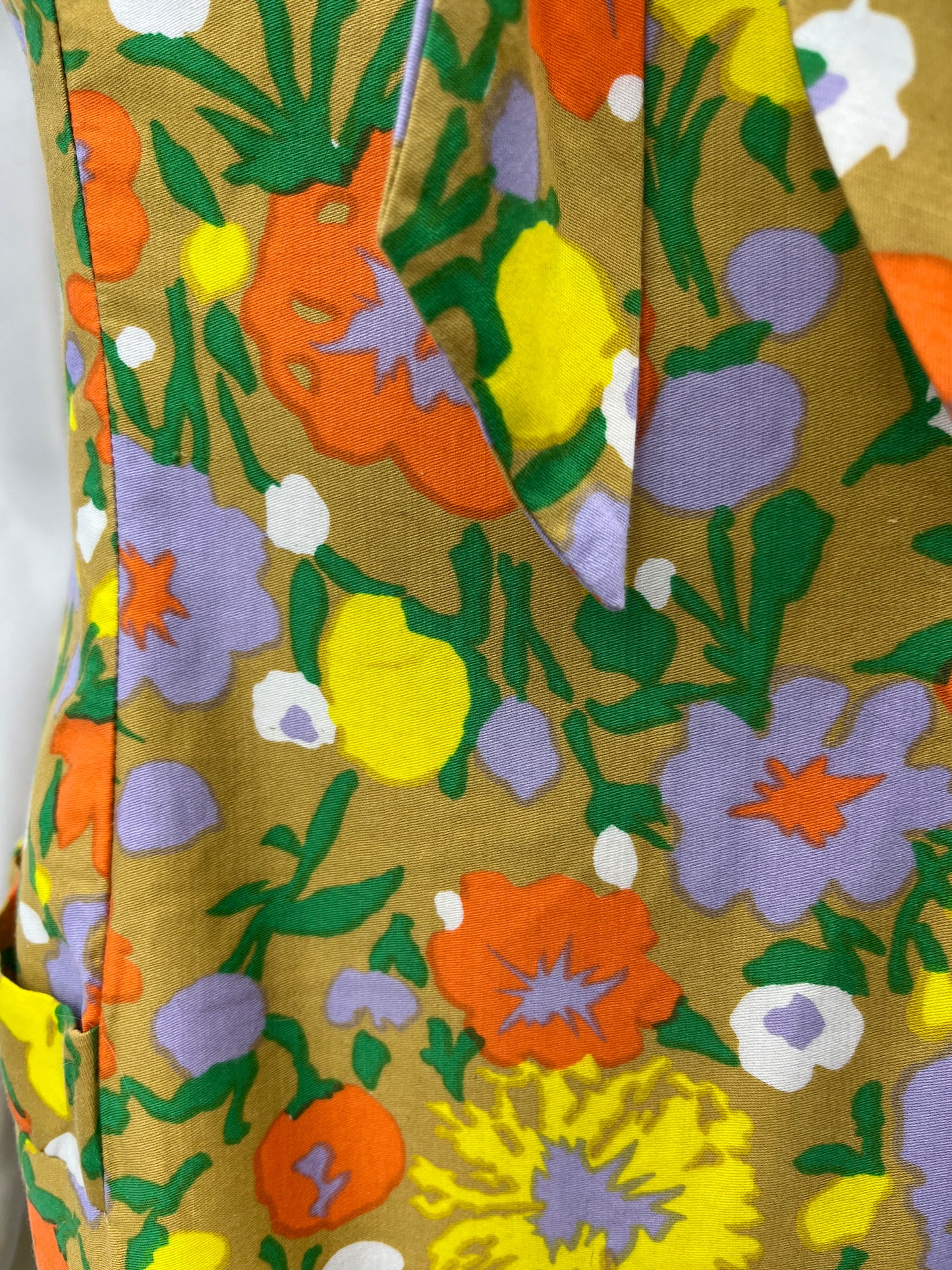 Nilvira De Luxe, värikäs kukkamekko 50-luvulta, koko 38