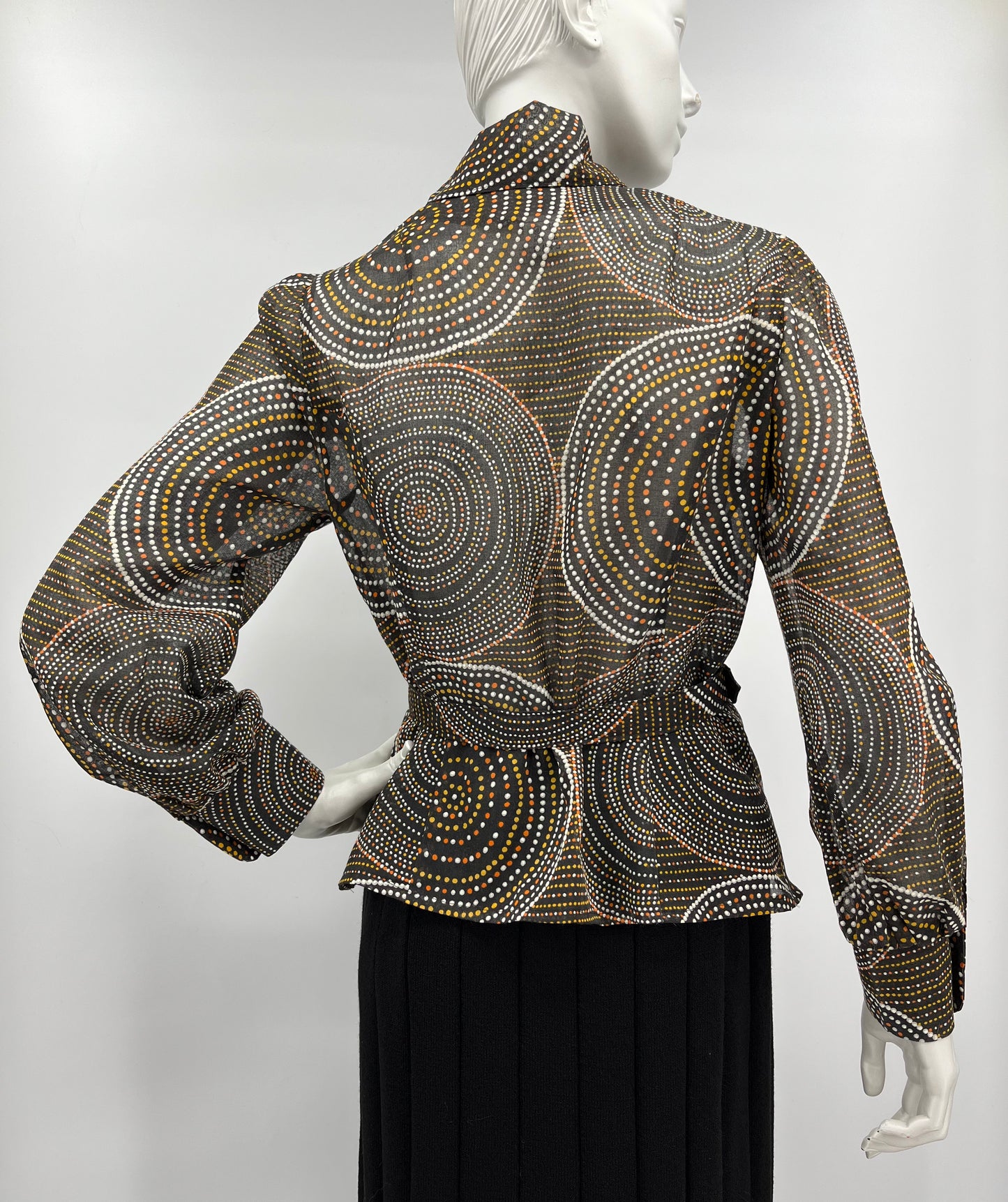 Tiklas, ruskeasävyinen paitapusero ja vyö, 60-luku, koko 36-38