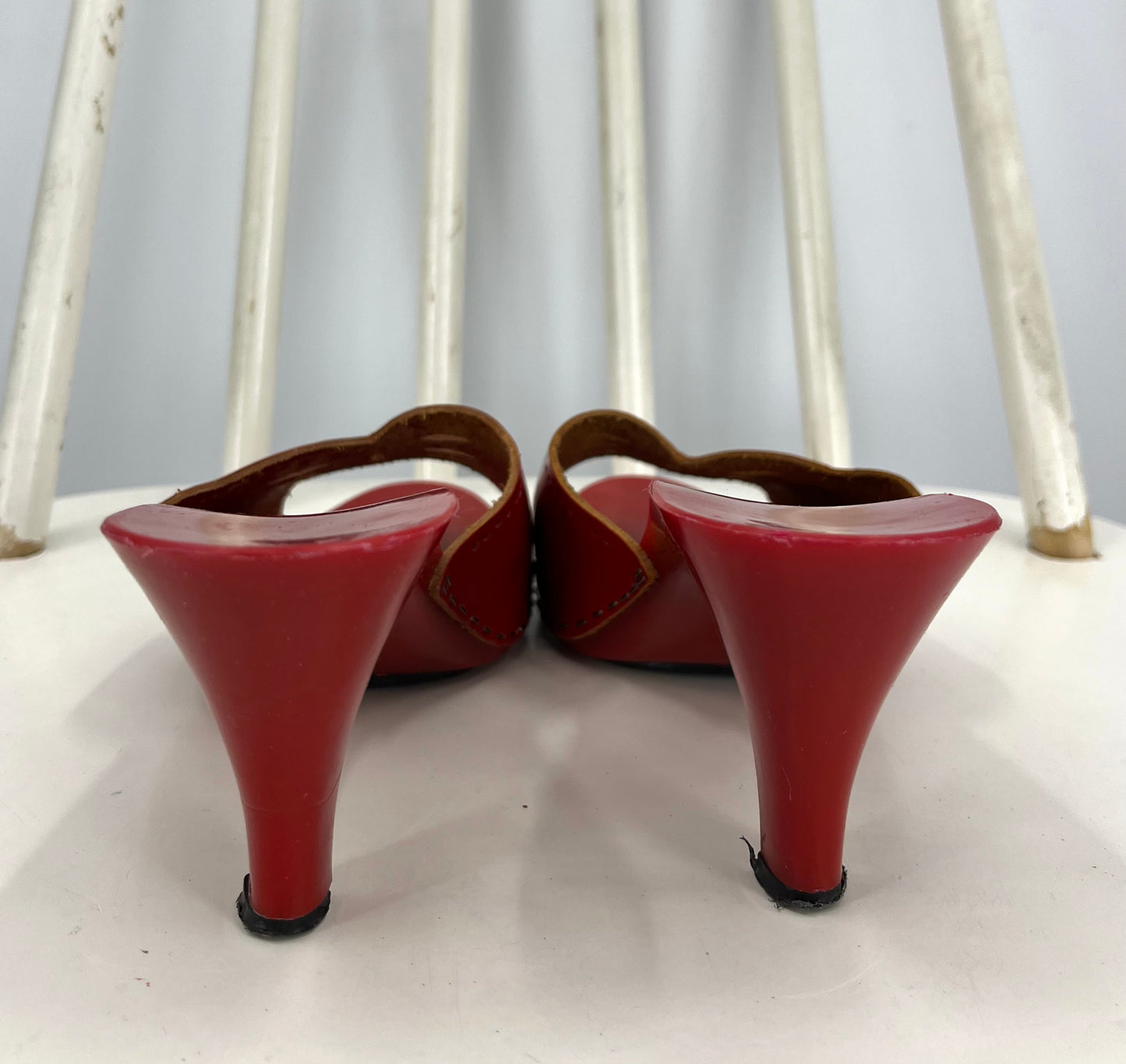 Punaiset korolliset sandaalit, 80-luku, kokoarvio 39