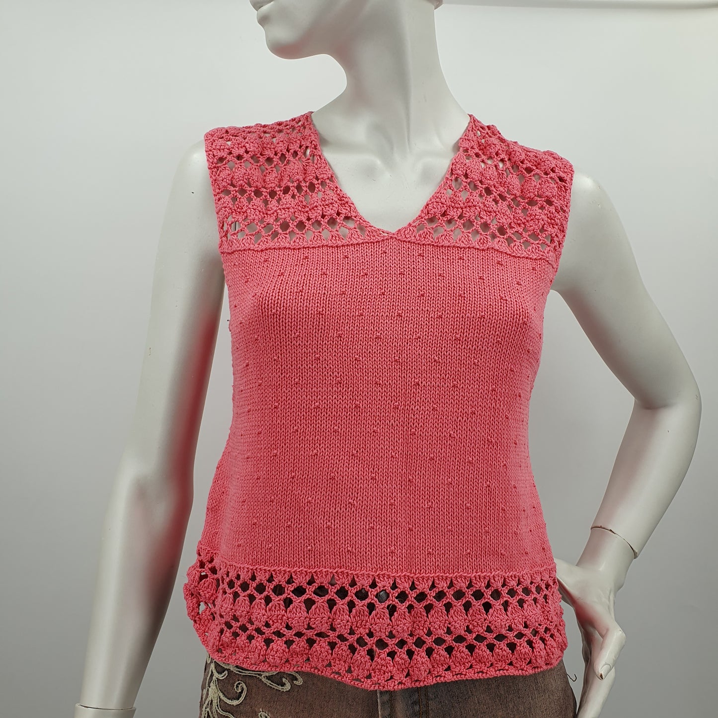 Pink crochet top, size 34-36