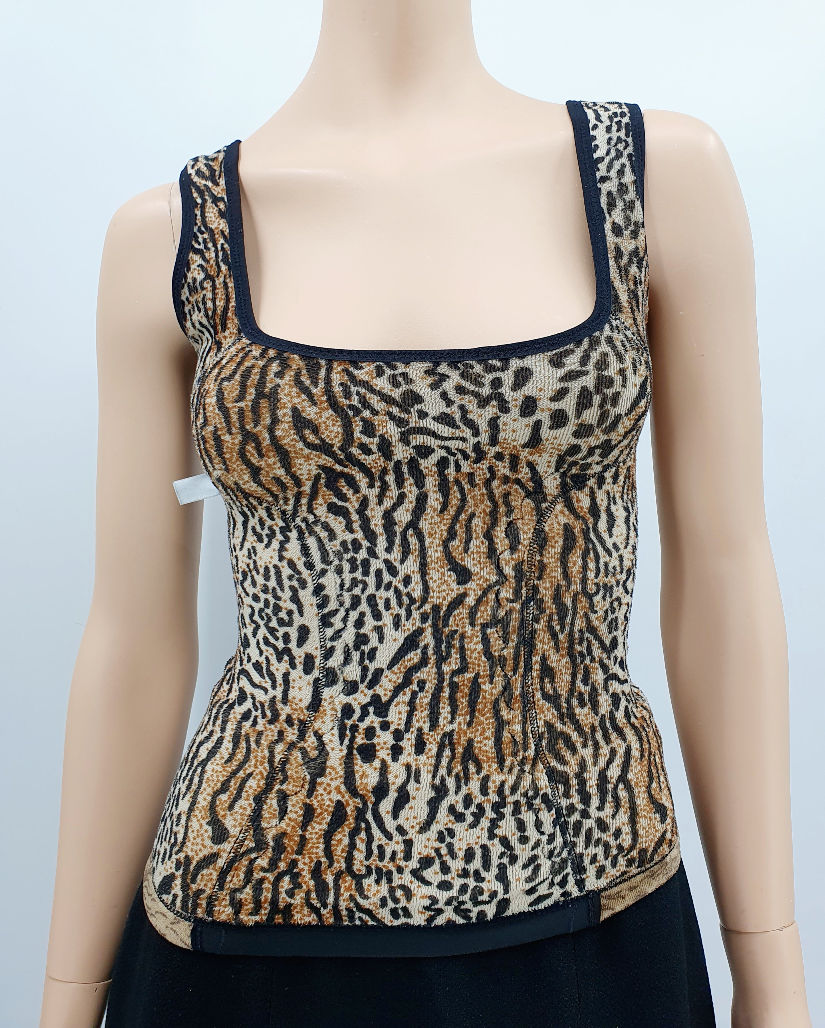 Muotoileva toppi, musta/pantterikuvio, koko 34-36