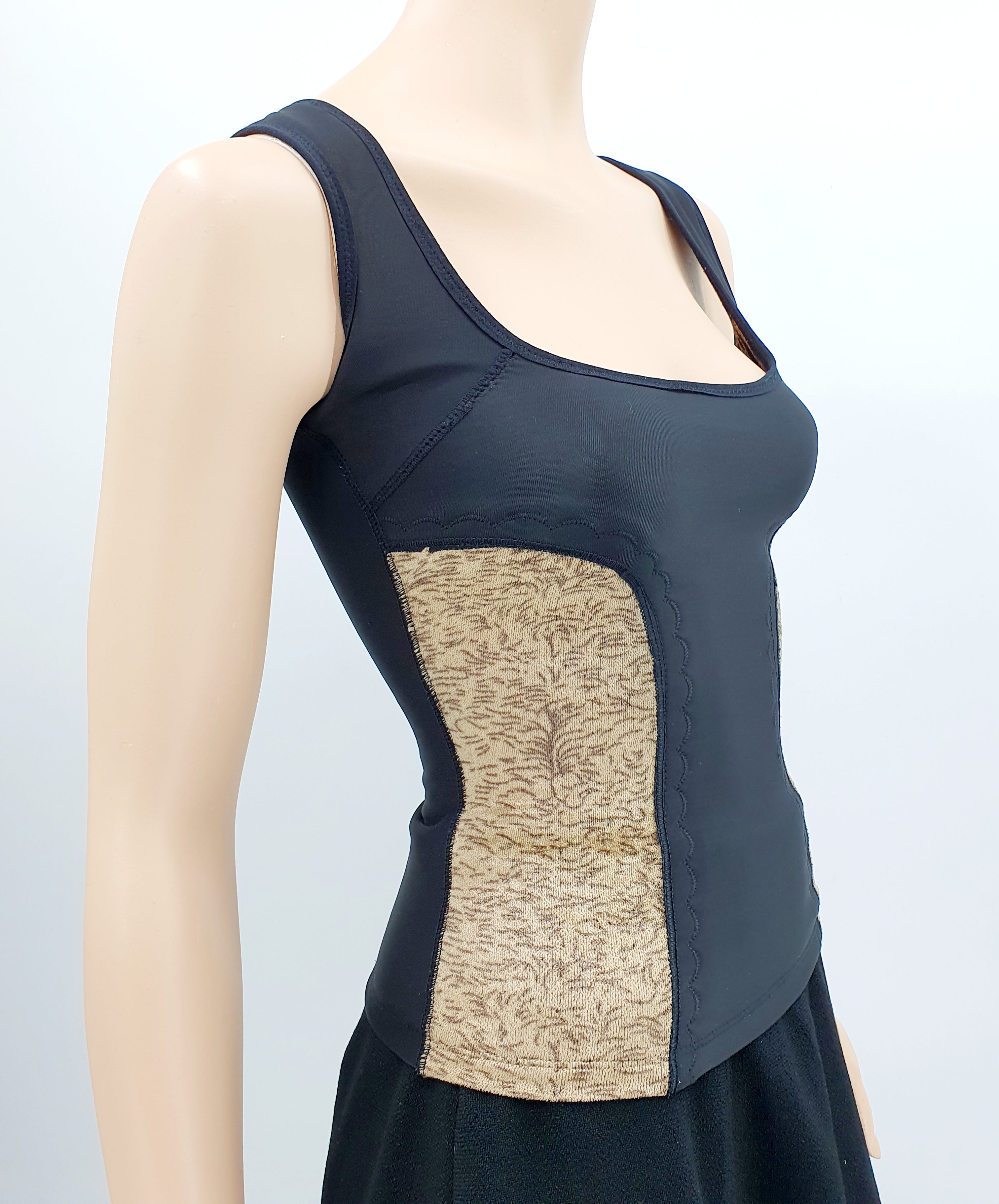 Muotoileva toppi, musta/pantterikuvio, koko 34-36