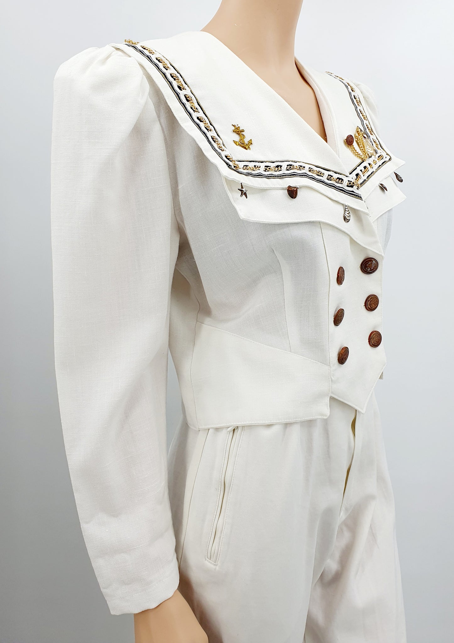 Nautical white jacket from the 80s-90s, large shoulder pads, size 36-38
