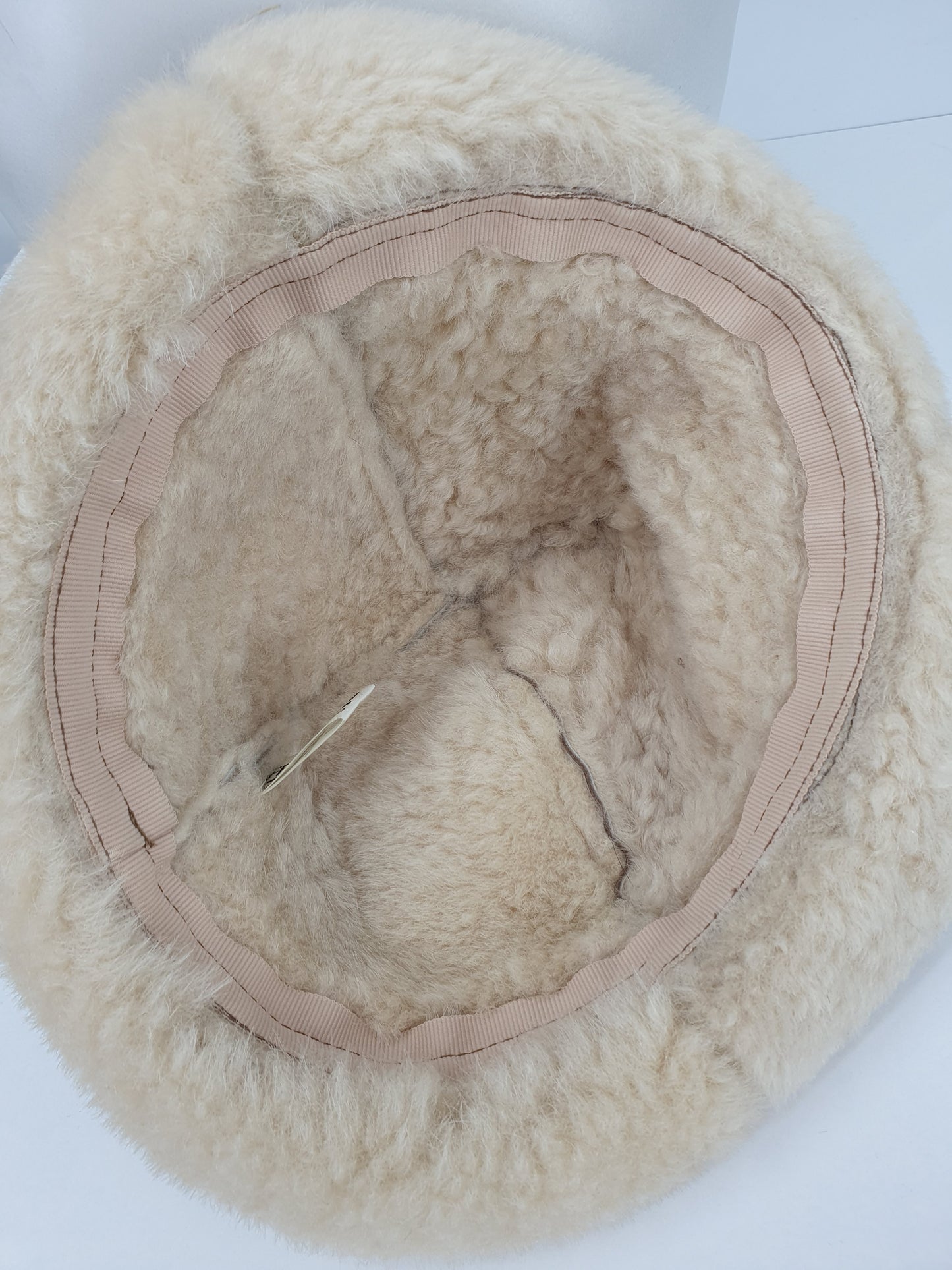 Fredrikson, talvihattu 80-luvulta, vaalea nahka ja lampaanvilla, 57cm