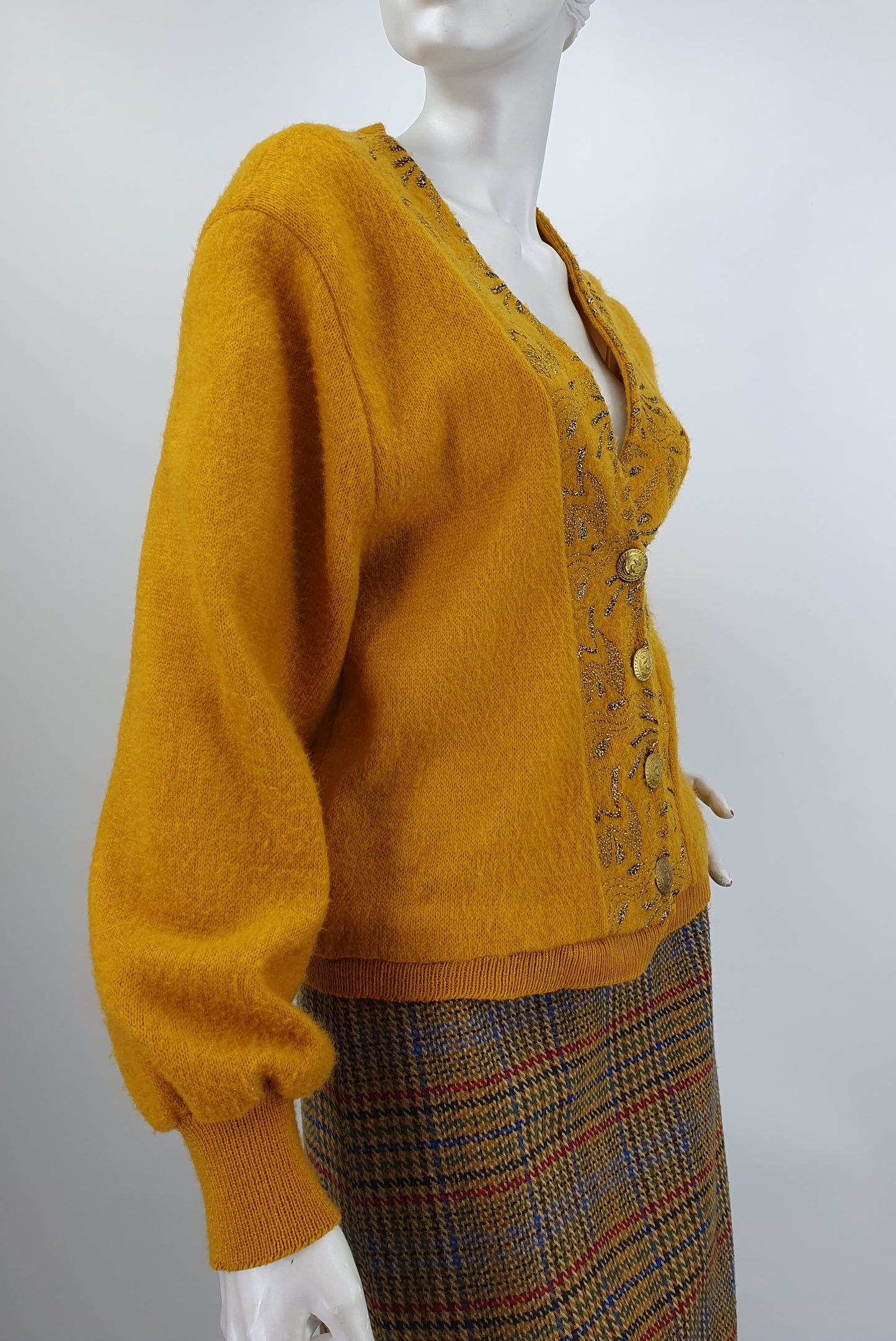 Mustard colored cardigan from the 80s, size 38/40