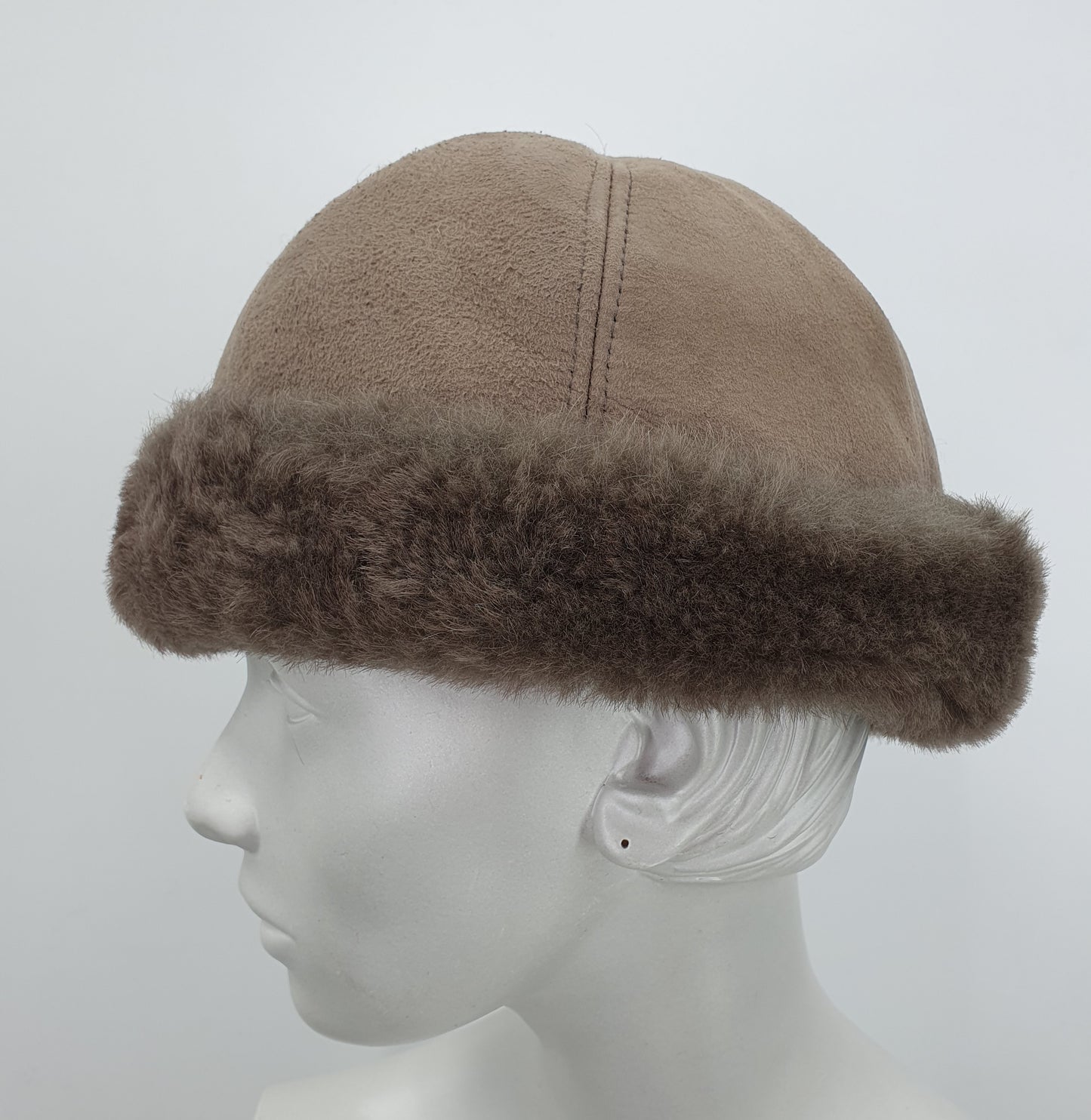 Friitala, talvihattu 70-luvulta, harmaanruskea nahka ja lampaanvilla, 58cm