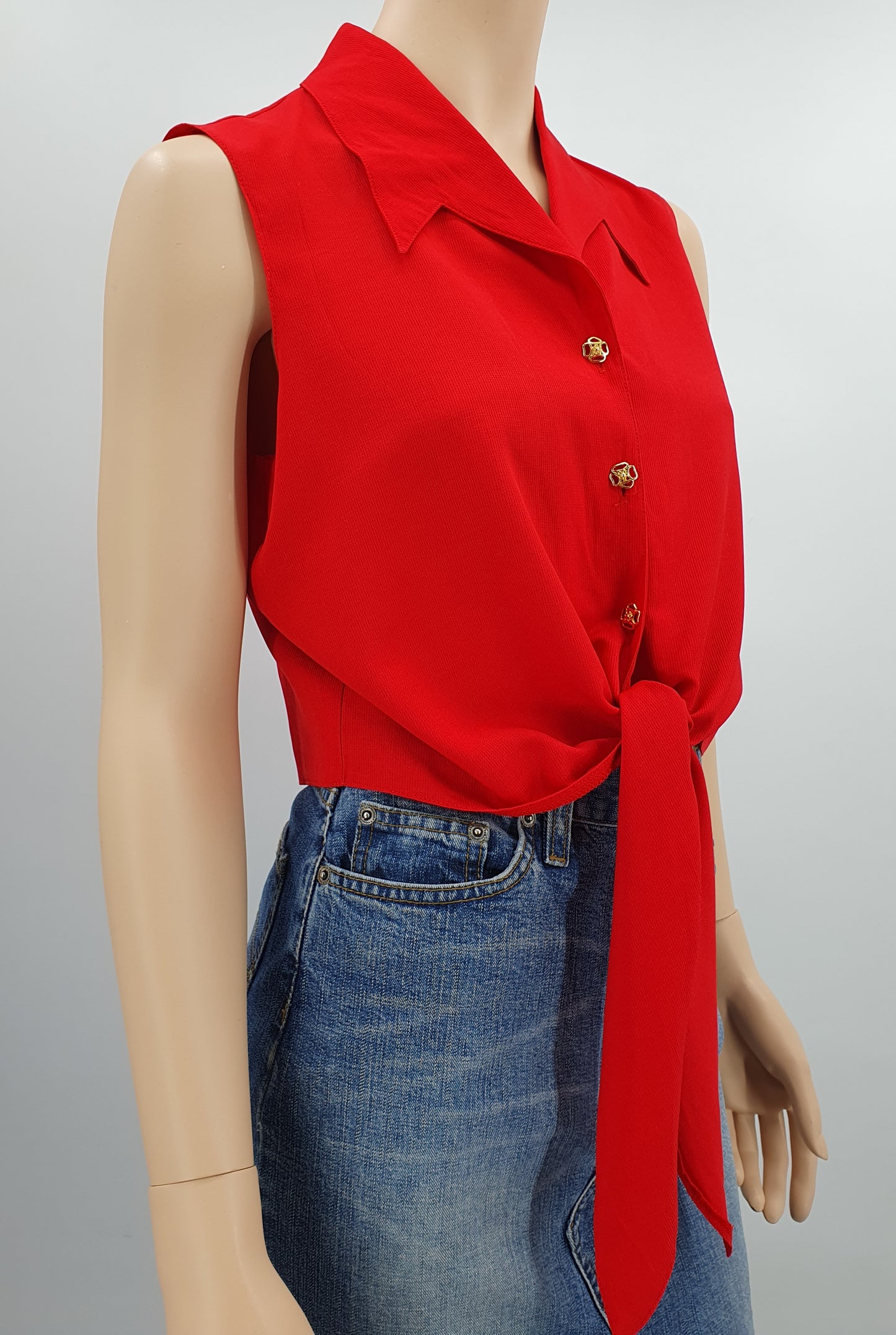 Horoskop, red sleeveless top from the 90s, size 38-40