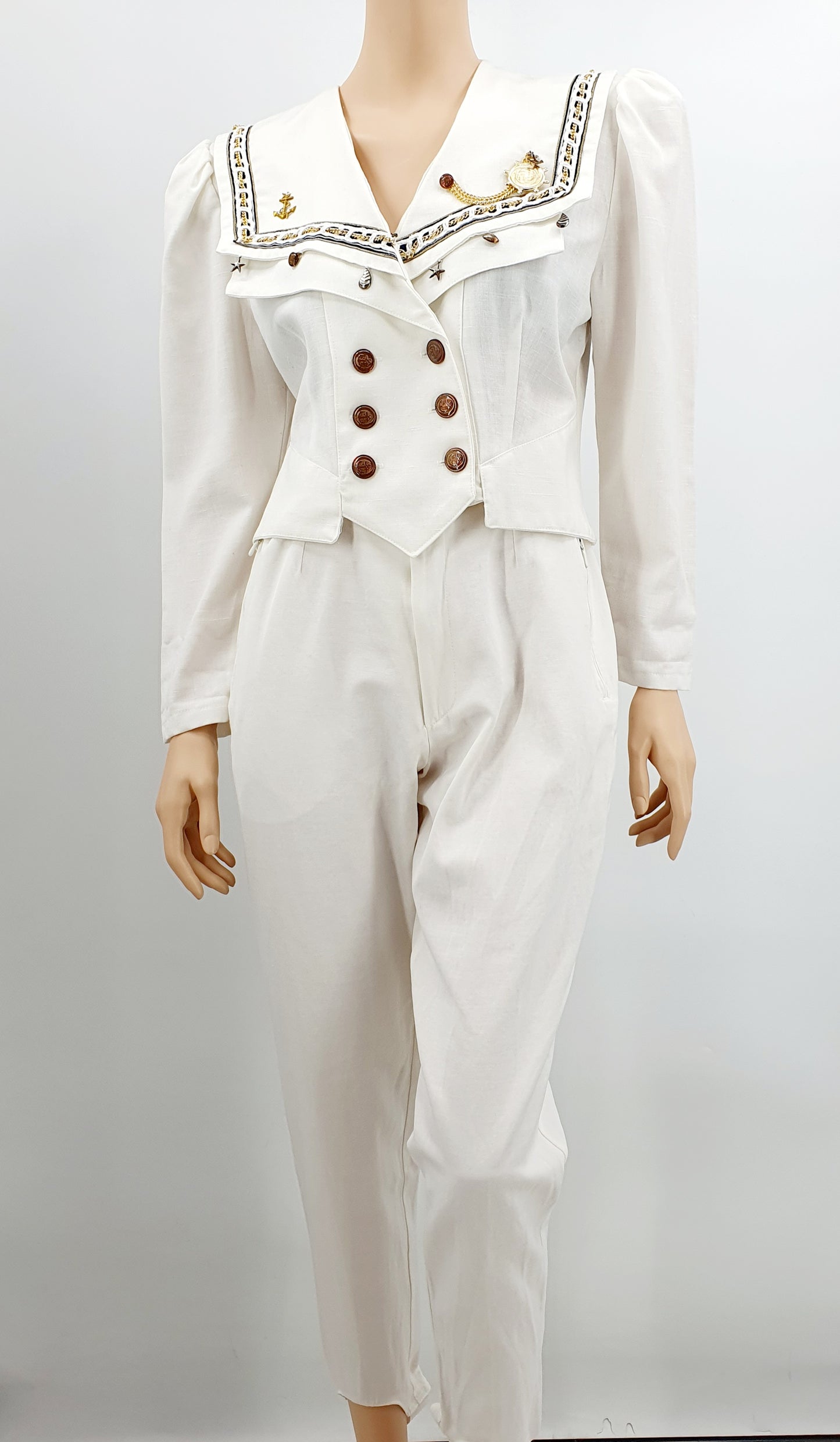 Nautical white jacket from the 80s-90s, large shoulder pads, size 36-38