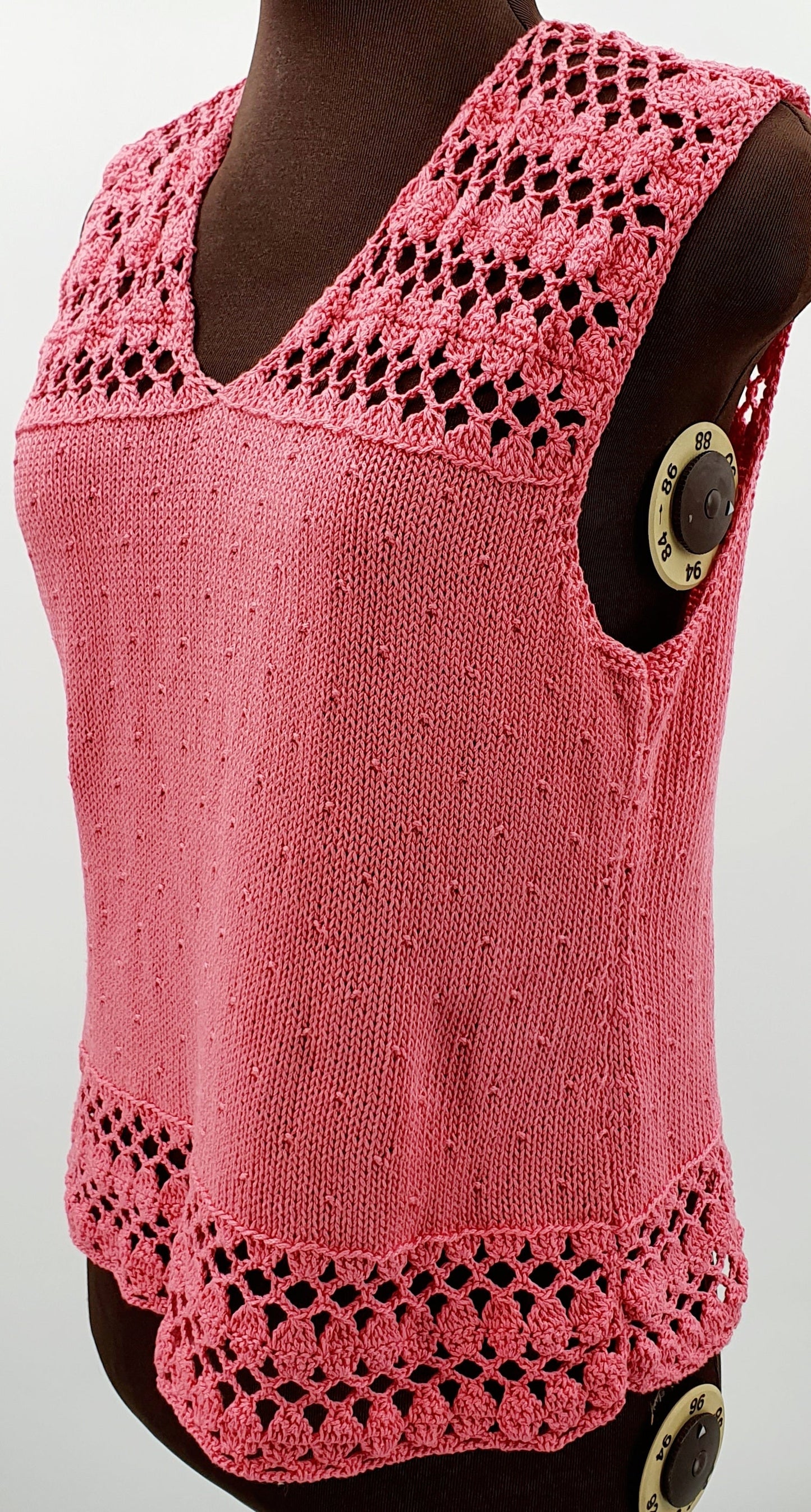 Vaaleanpunainen neuletoppi, koko 34