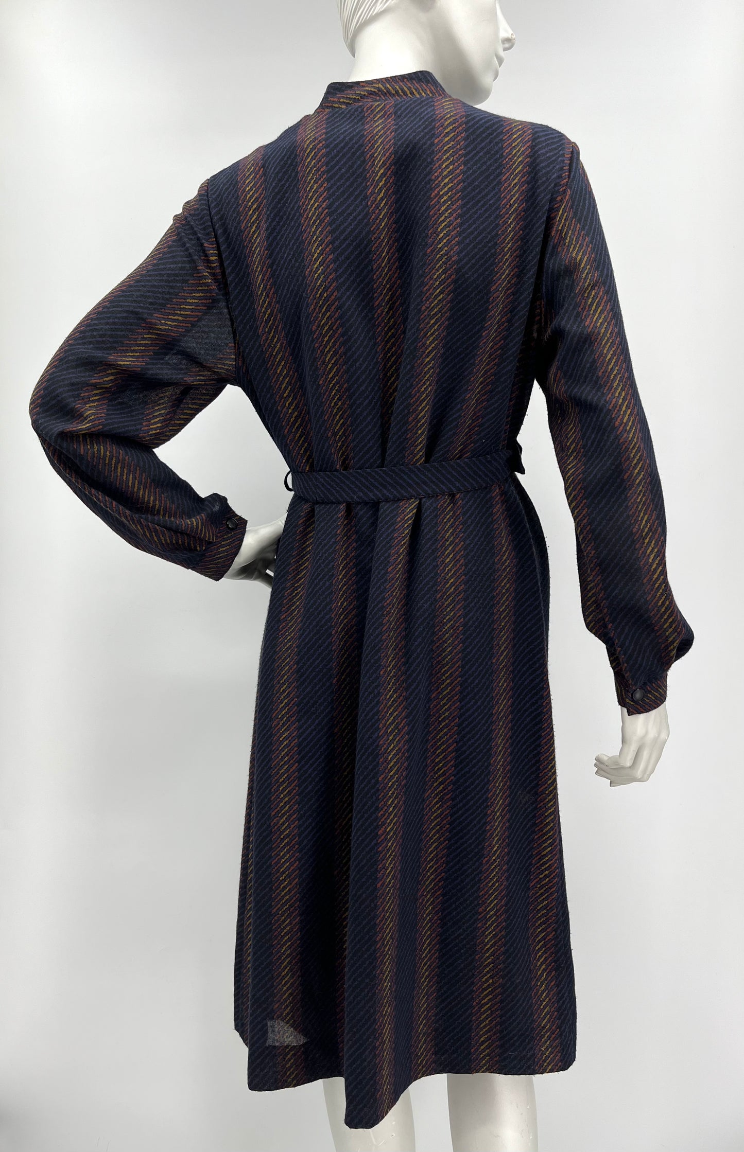 Tummansininen raidallinen mekko ja vyö, 90-luku, koko 40
