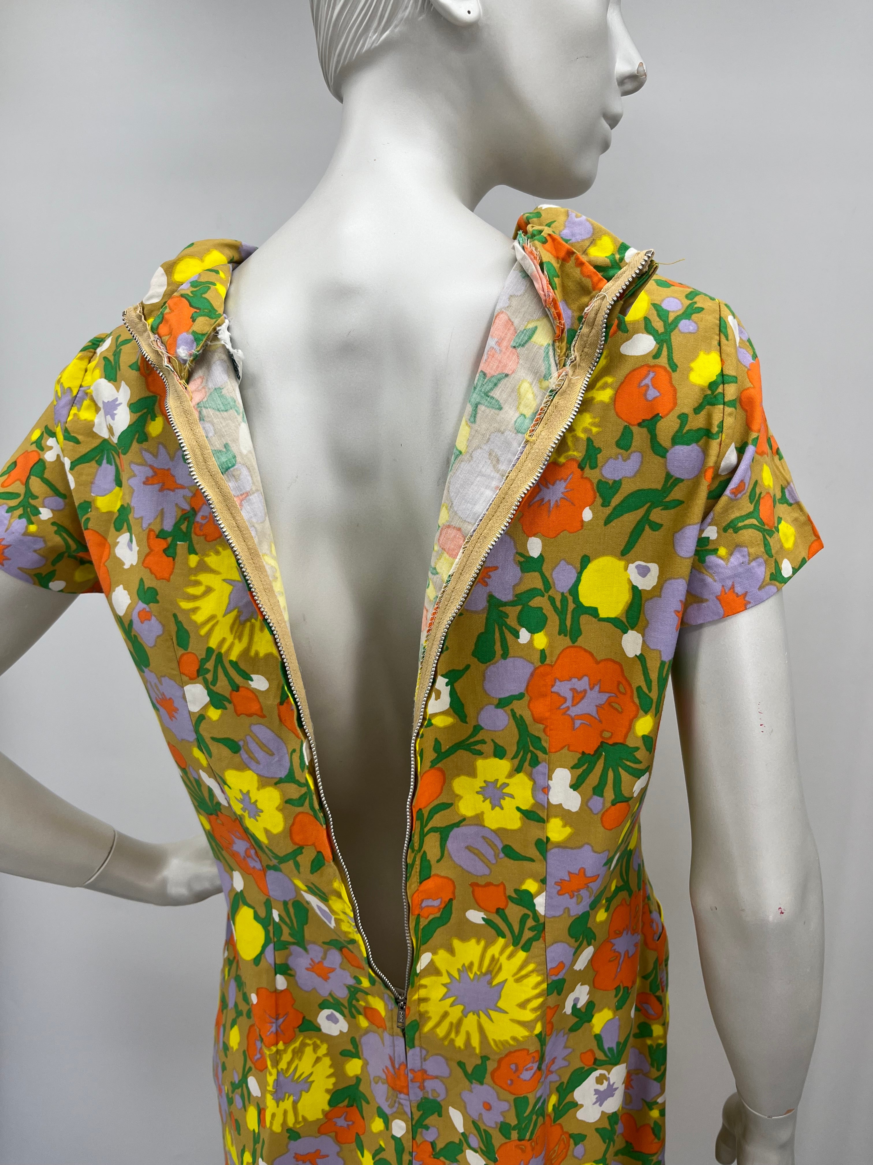 Nilvira De Luxe, colorful floral dress from the 50s, size 38