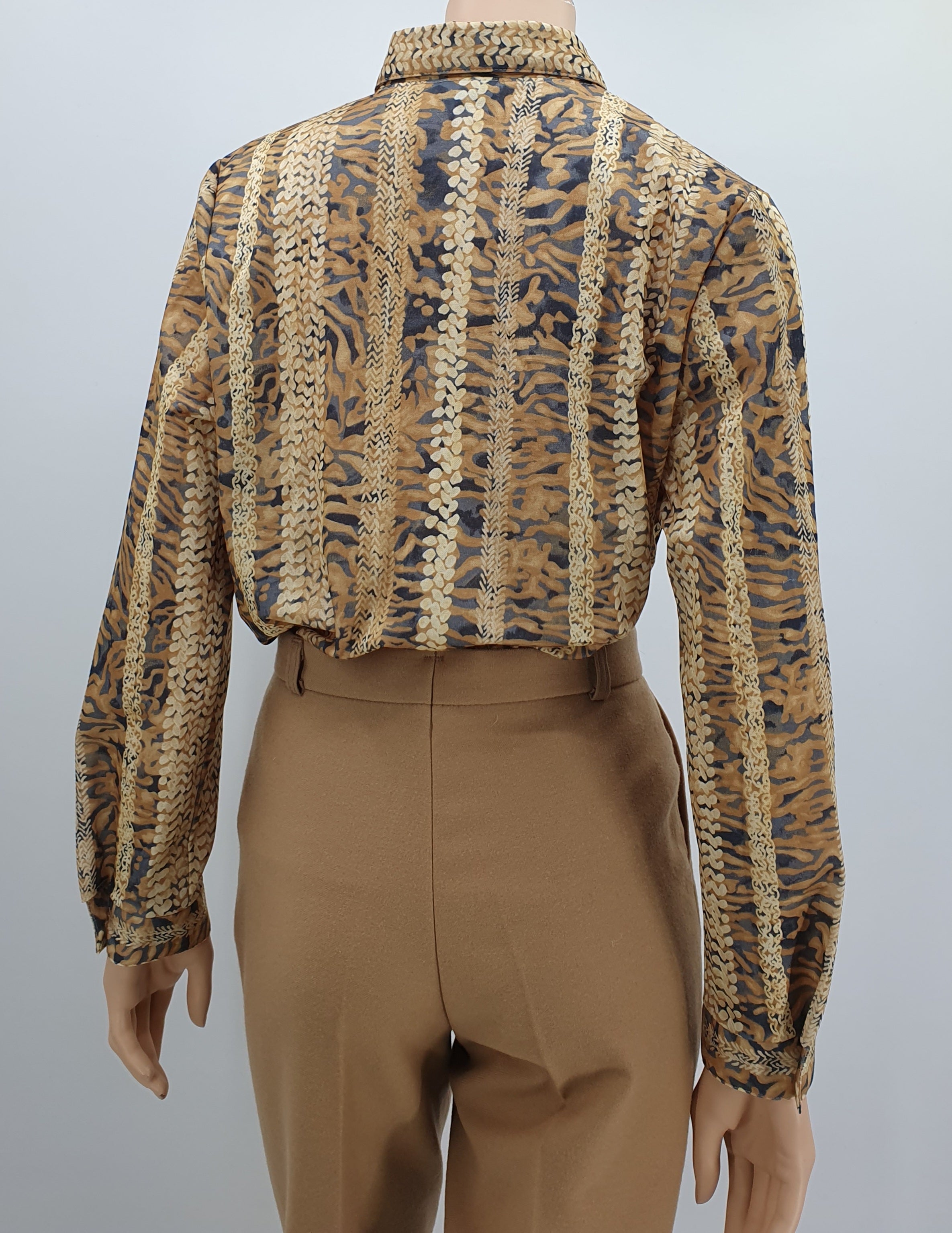 Finnkarelia, brown women's shirt from the 90s-2000s, size 40