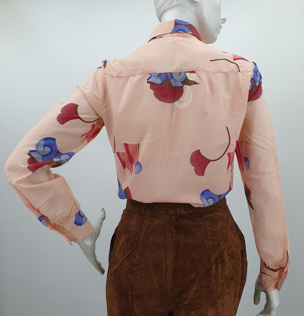 Sataneule Oy, peach-colored retro shirt from the 70s, size 36