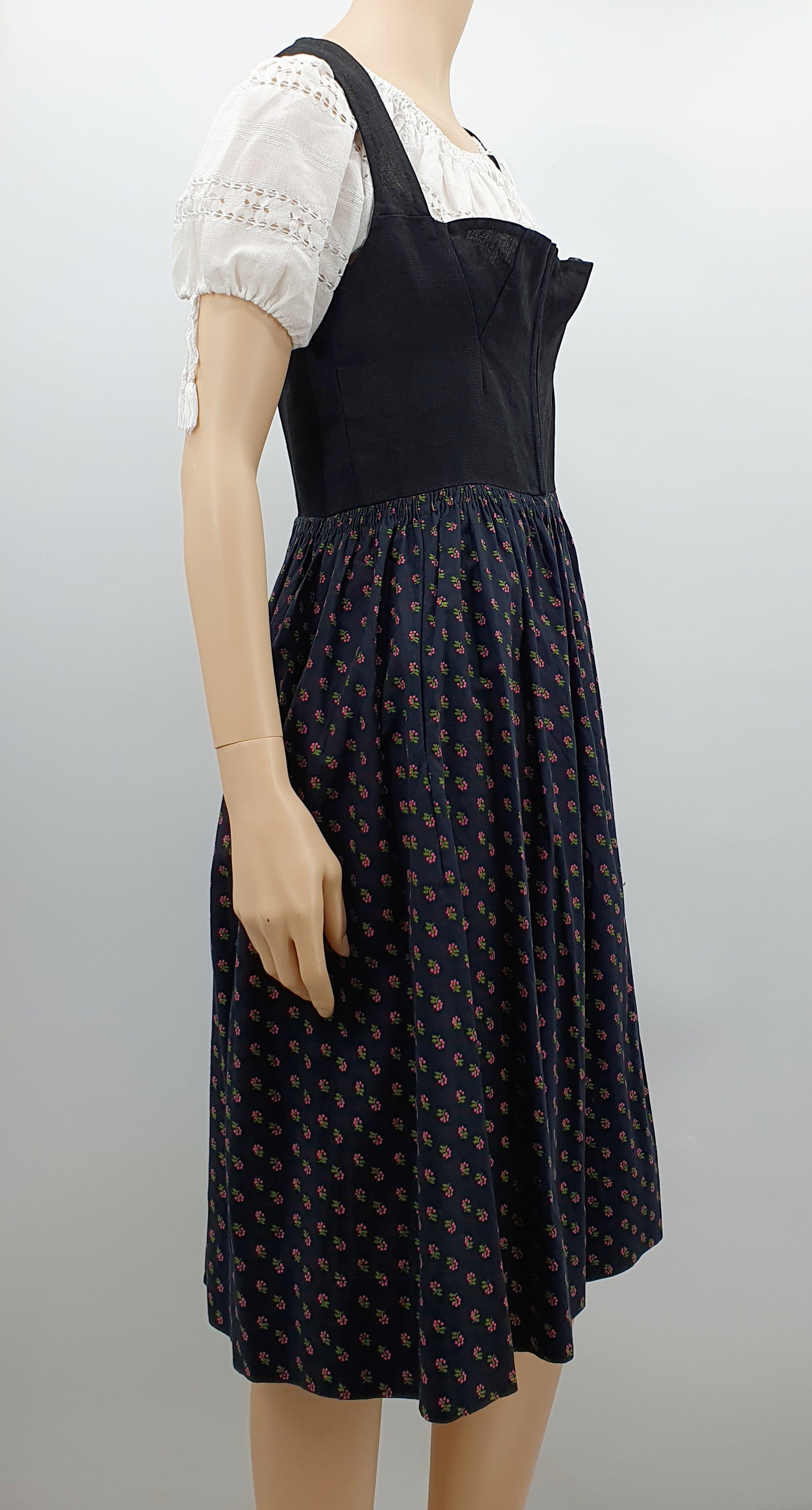 Original Lanz, aito dirndl-mekko Itävallasta, 70-80-luku, koko 38-40