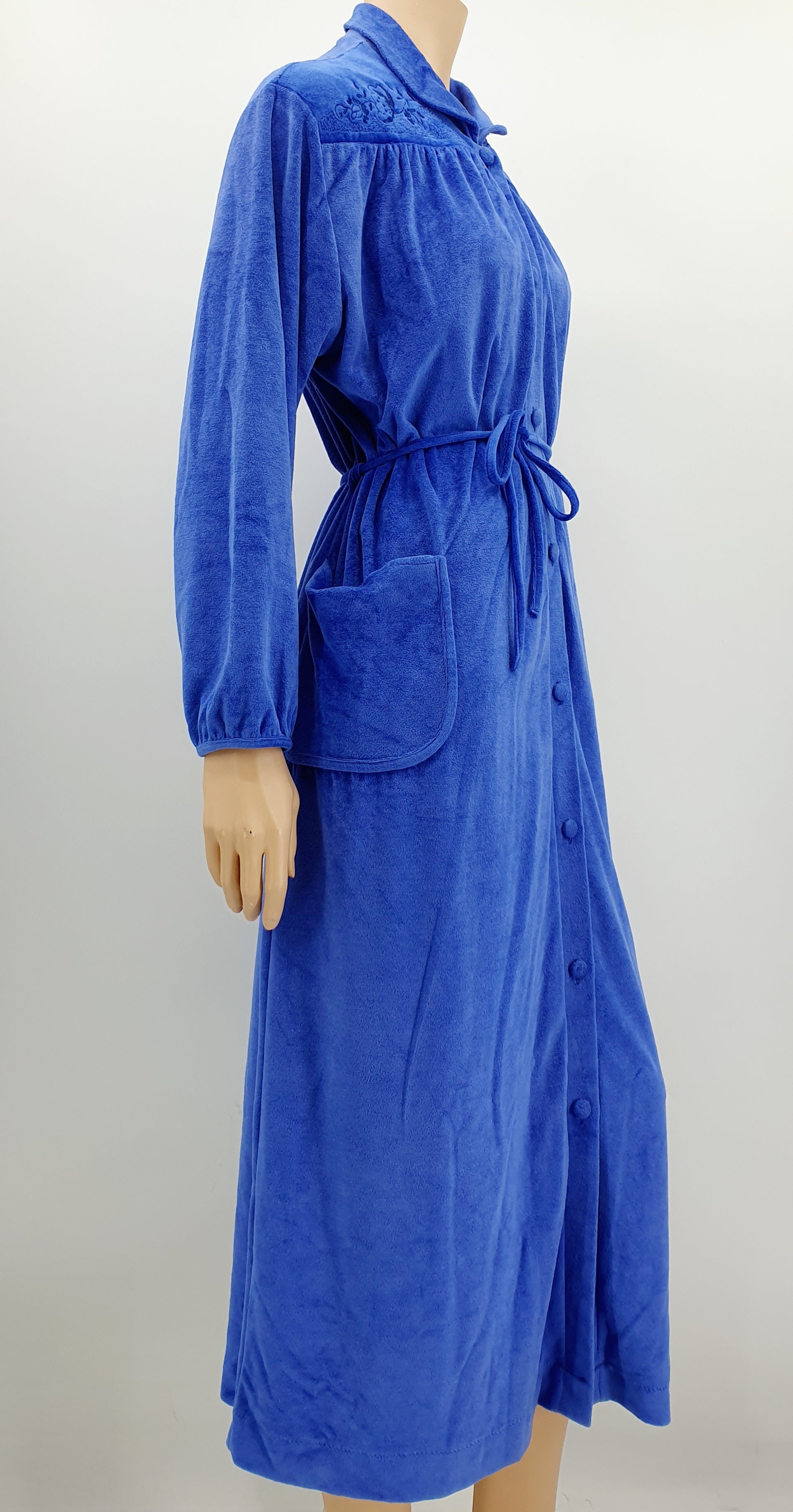 Finnwear, aamutakki 80-90-luvulta, sininen samettikangas, koko 40-42