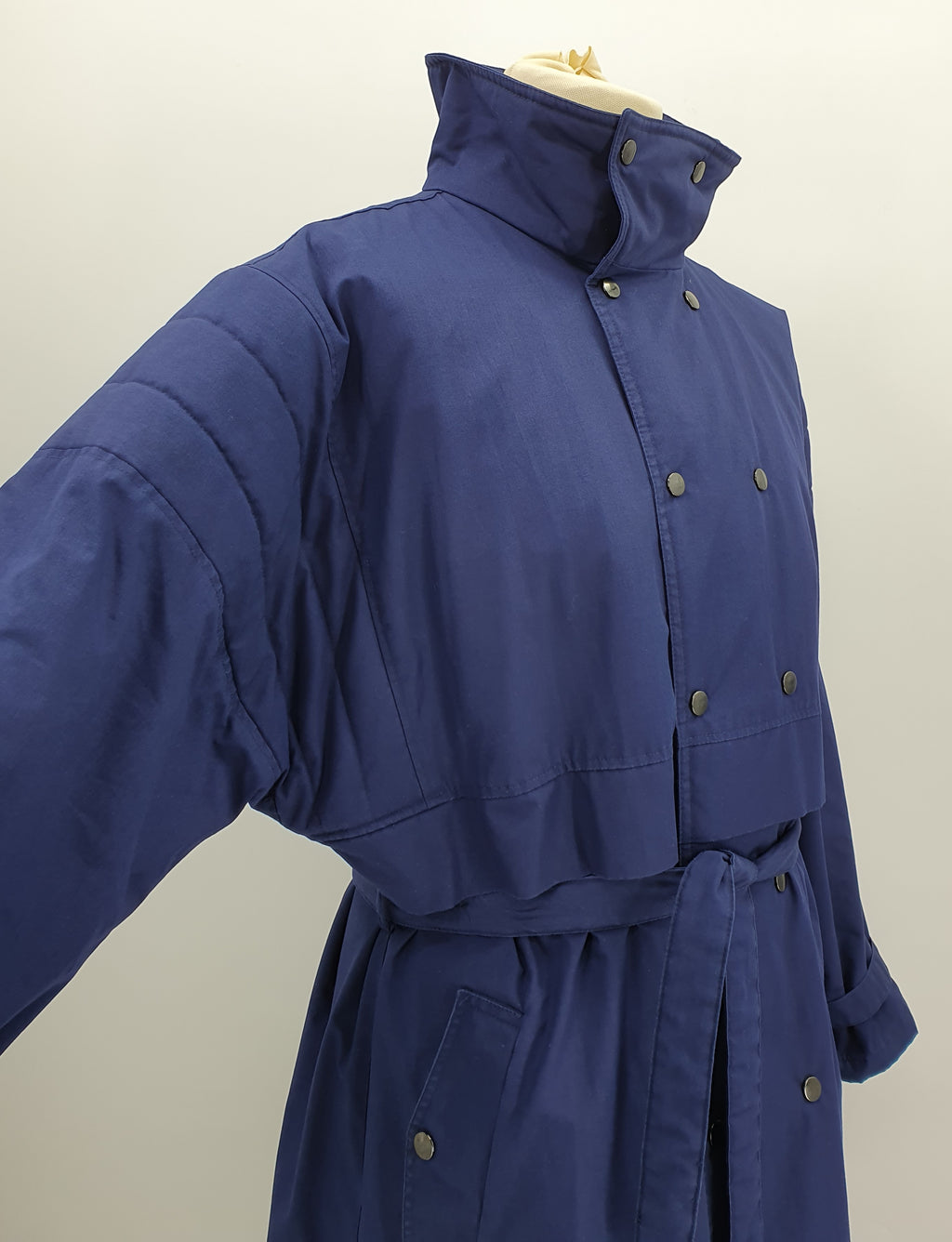 Finnish men's long padded coat from the 80s, color dark blue, size M