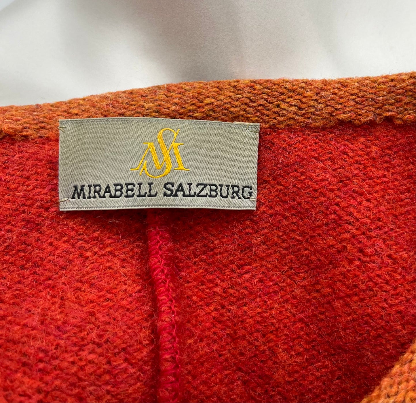 Mirabell Salzburg, oranssi villatakki, 90-luku, koko 40