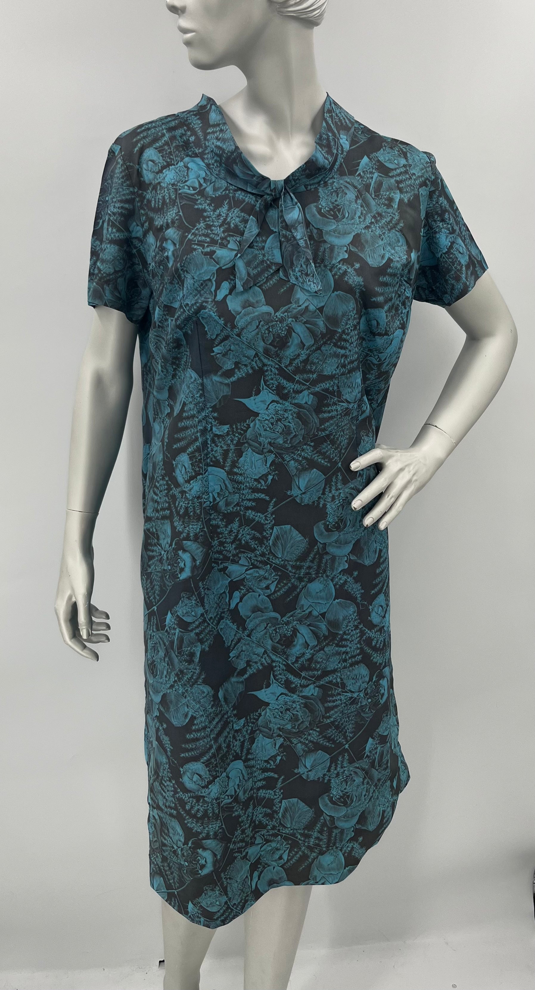 Grey-blue rose dress from the 60s, size 40/42