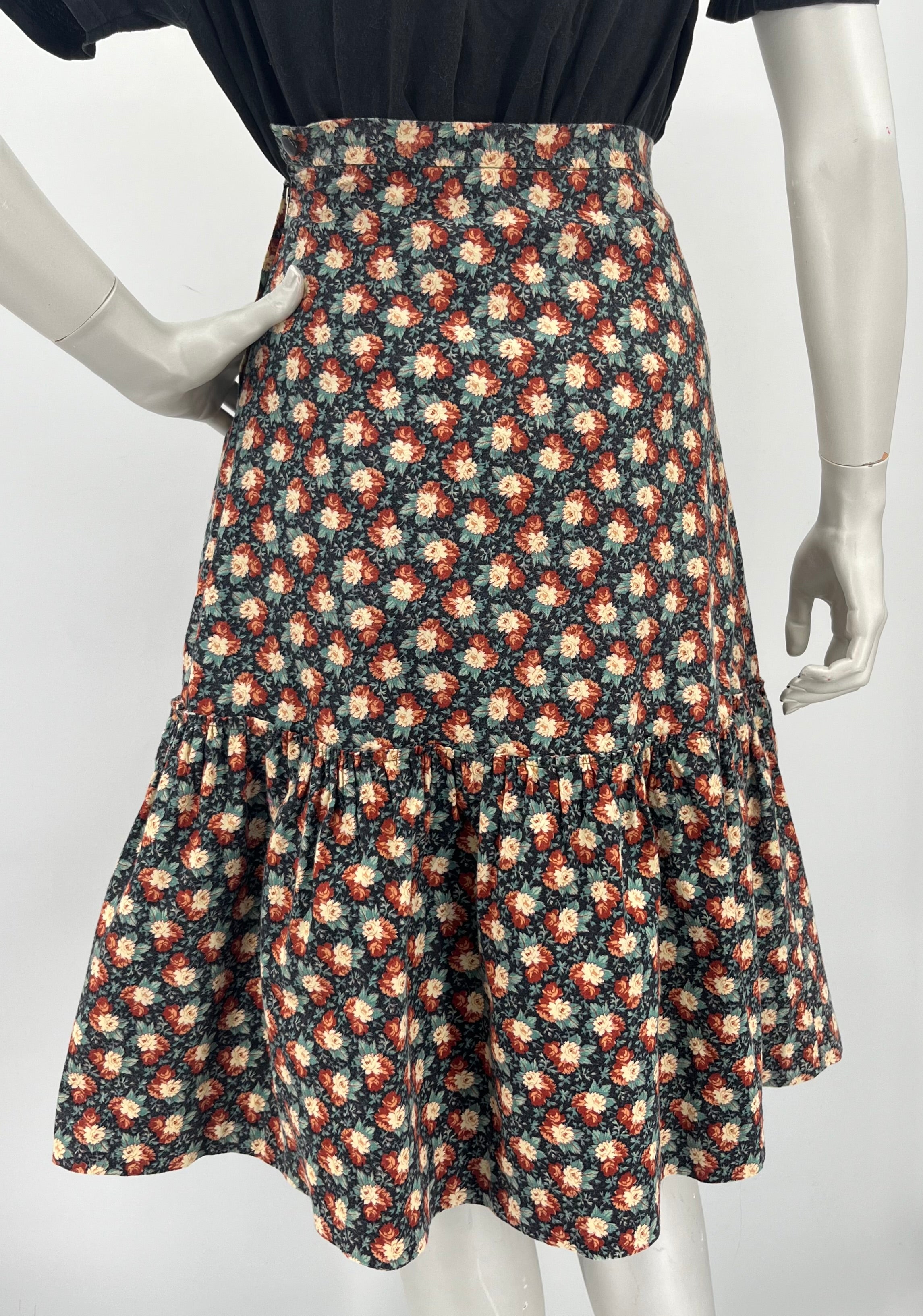 Homemade cotton floral skirt, 70s, waist 60cm, size 32