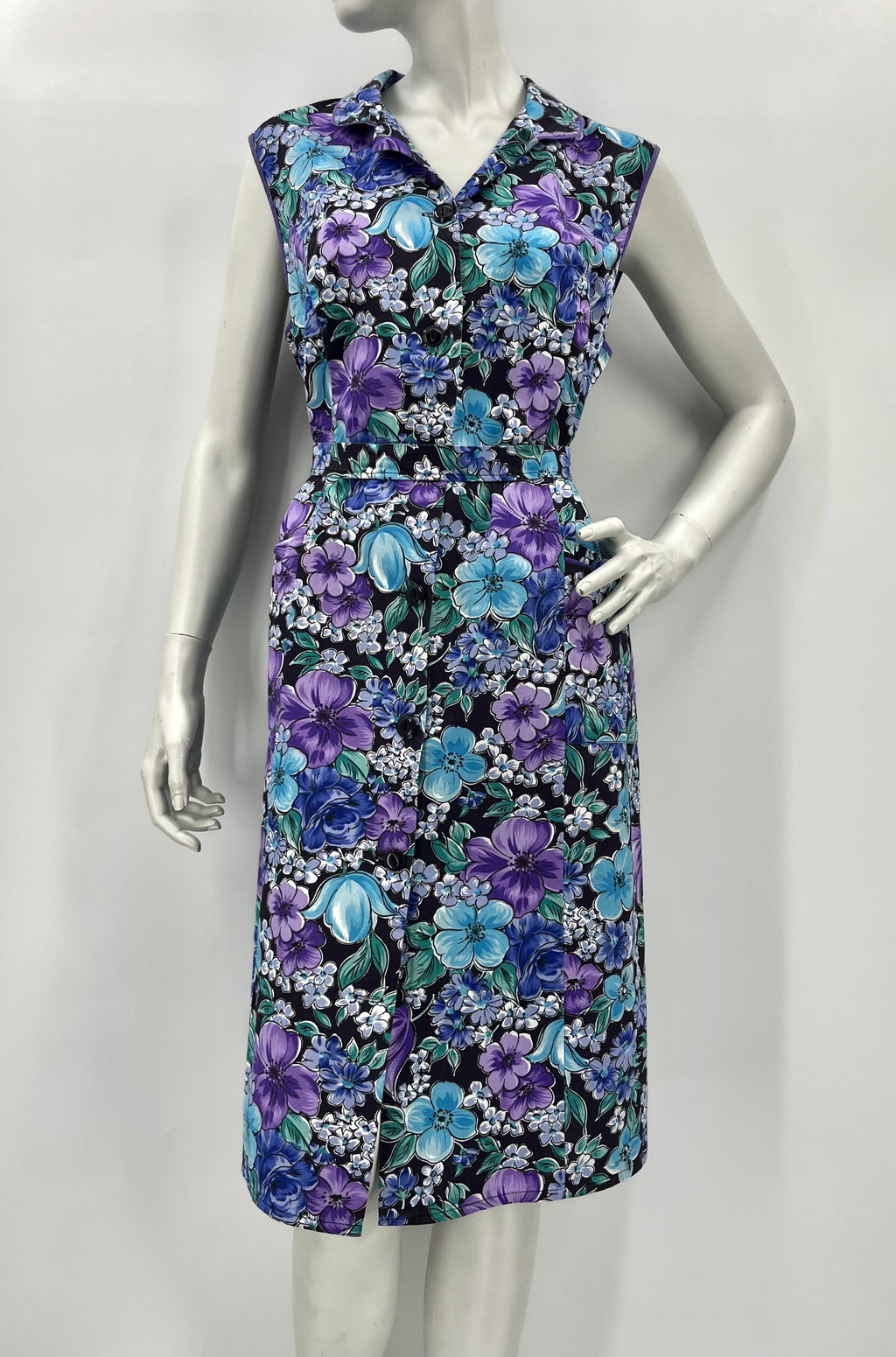 Création Atelier, sleeveless cotton dress with belt, 90s, size 40