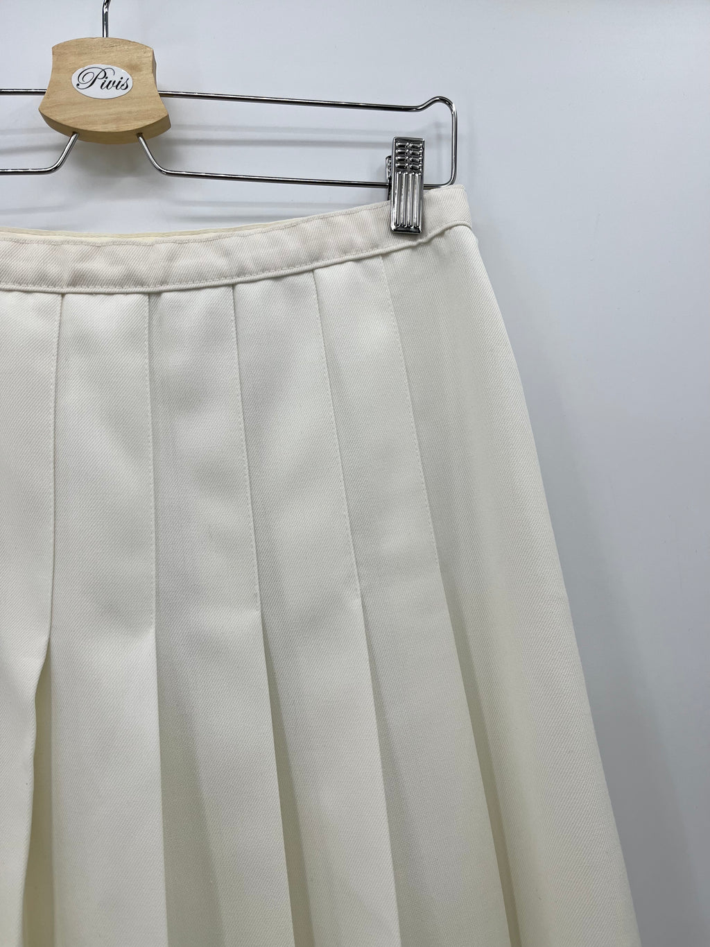 Westerlind, off-white pleated skirt, 80s, waist 72cm, estimated size 36
