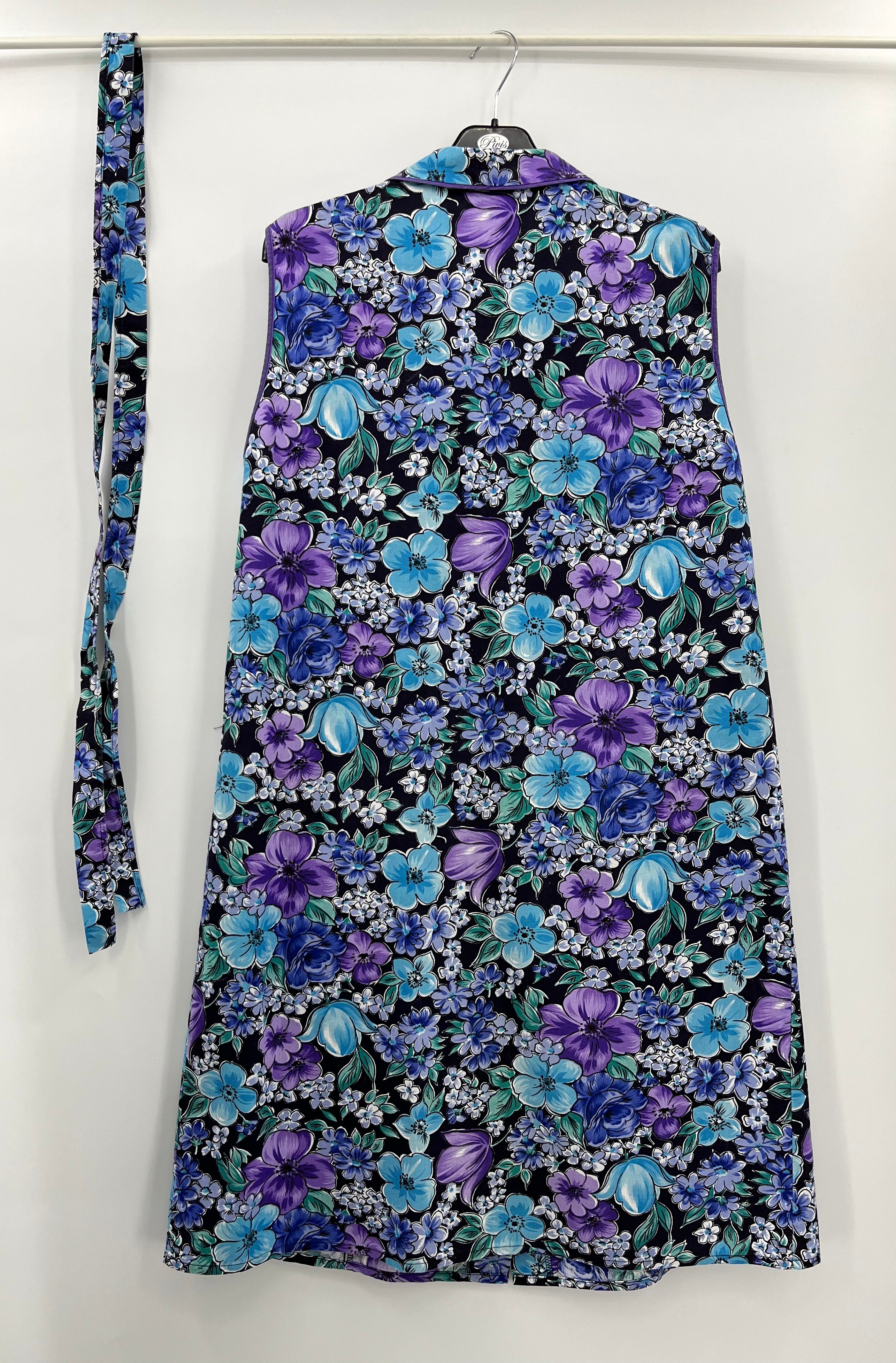 Création Atelier, sleeveless cotton dress with belt, 90s, size 40