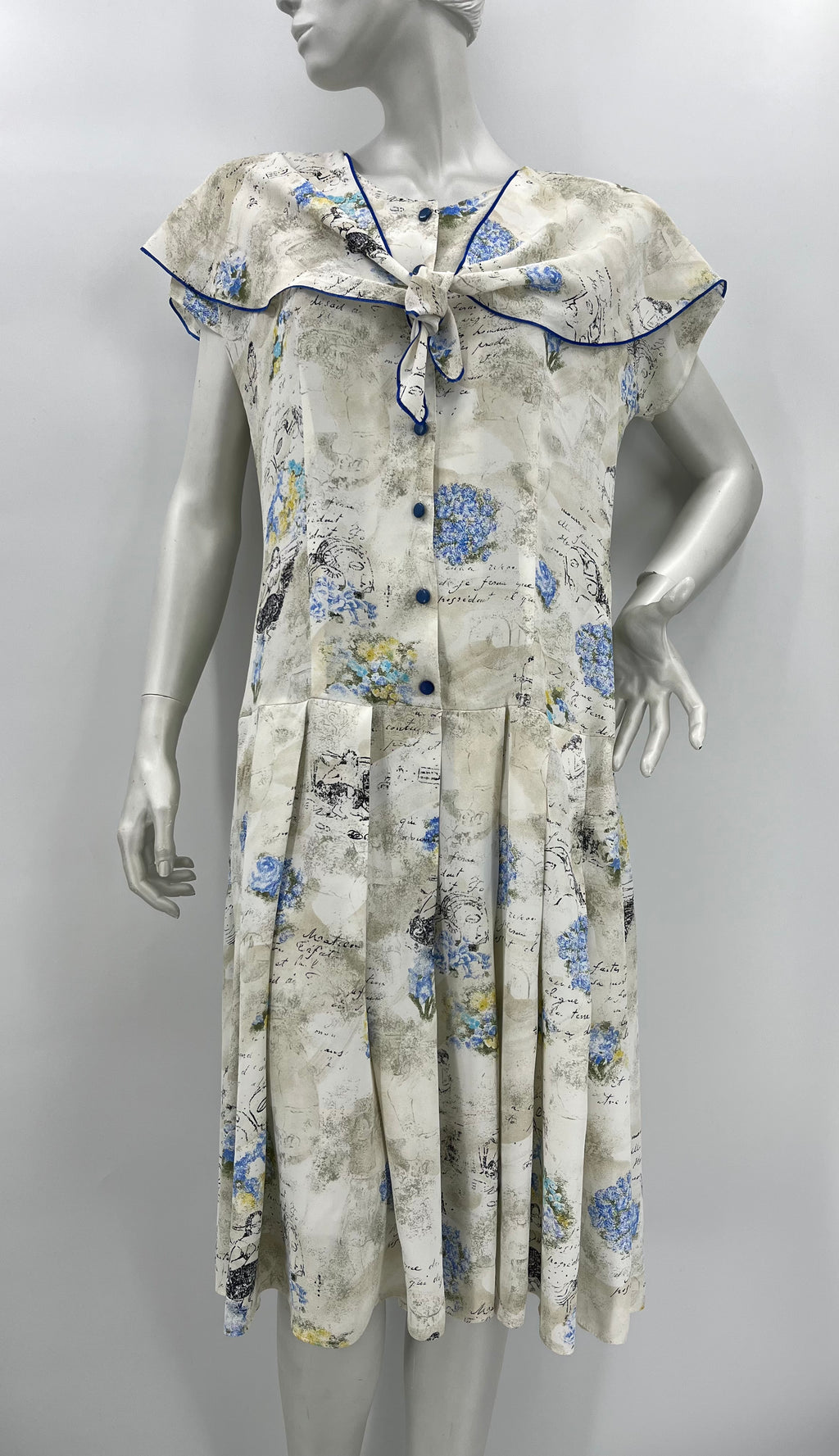 Santarelli, light-colored viscose dress, 90s, size 38(40)