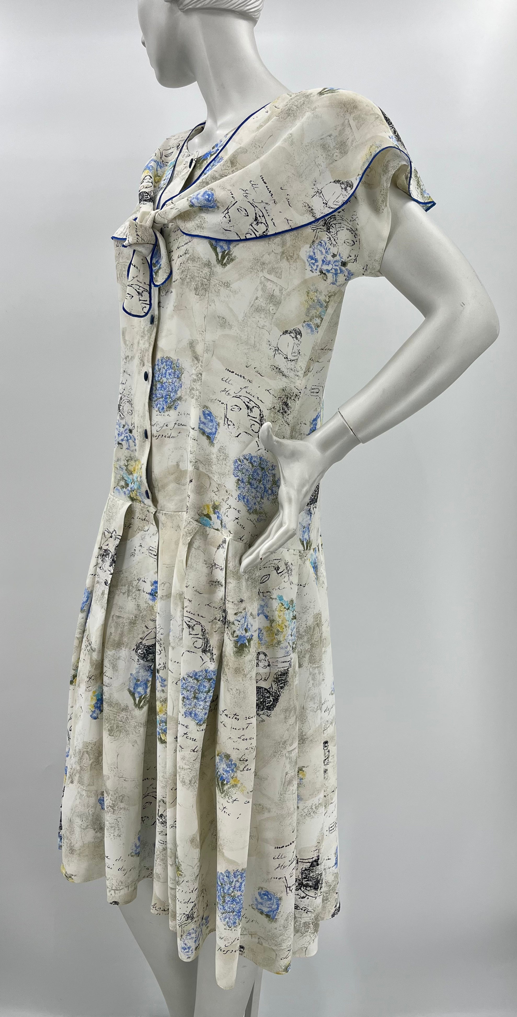 Santarelli, light-colored viscose dress, 90s, size 38(40)