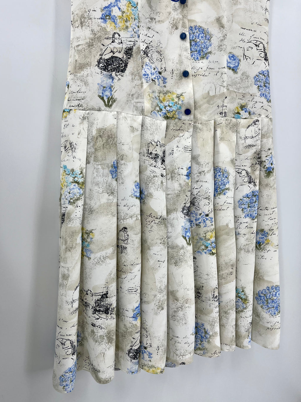 Santarelli, light-colored viscose dress, 90s, size 38(40)