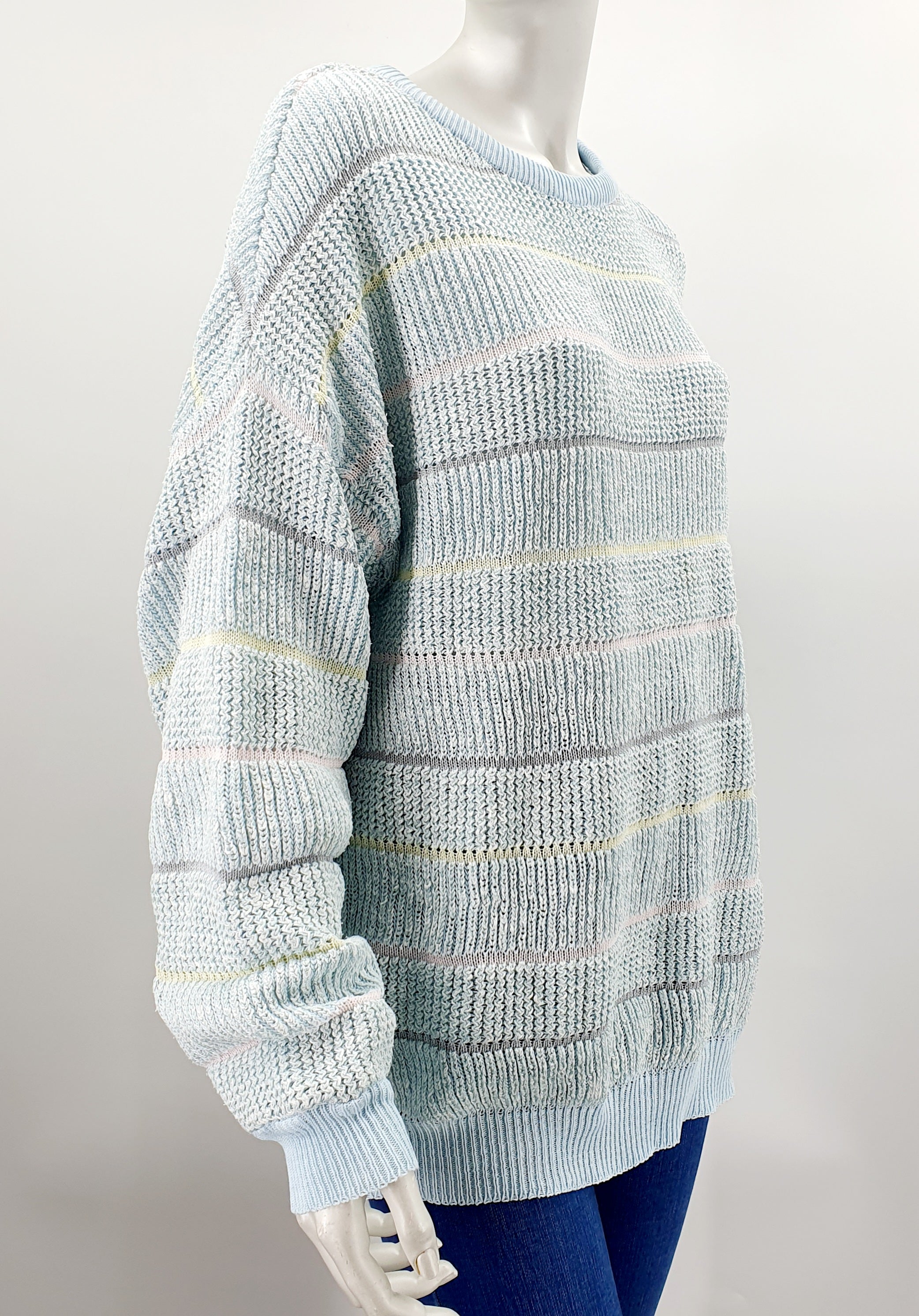 Light blue sweater from the 80s, size 40-42