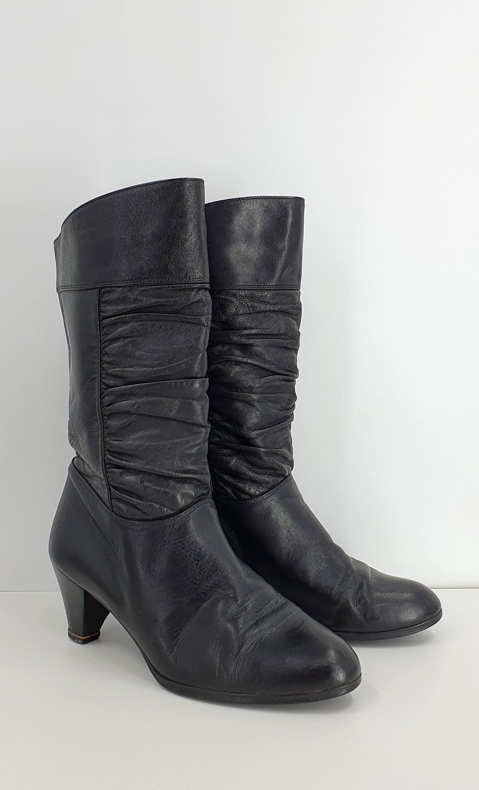 Tuomi-Kenkä, black leather boots from the 80s, size 38