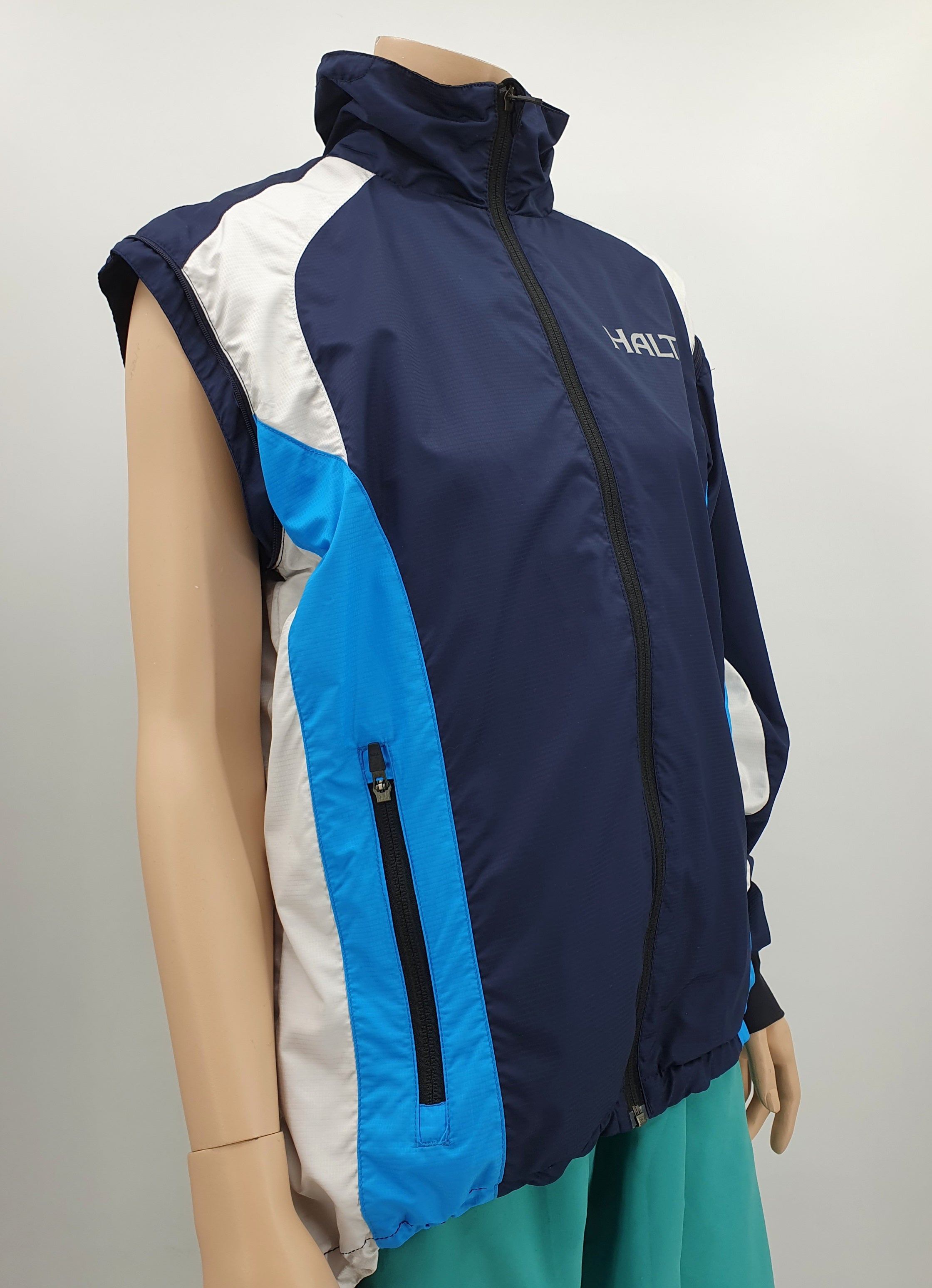 Halti Hiihtotakki Sapporo 2007 mallistosta Irroitettavat hihat, kuva takista ilman hihaa