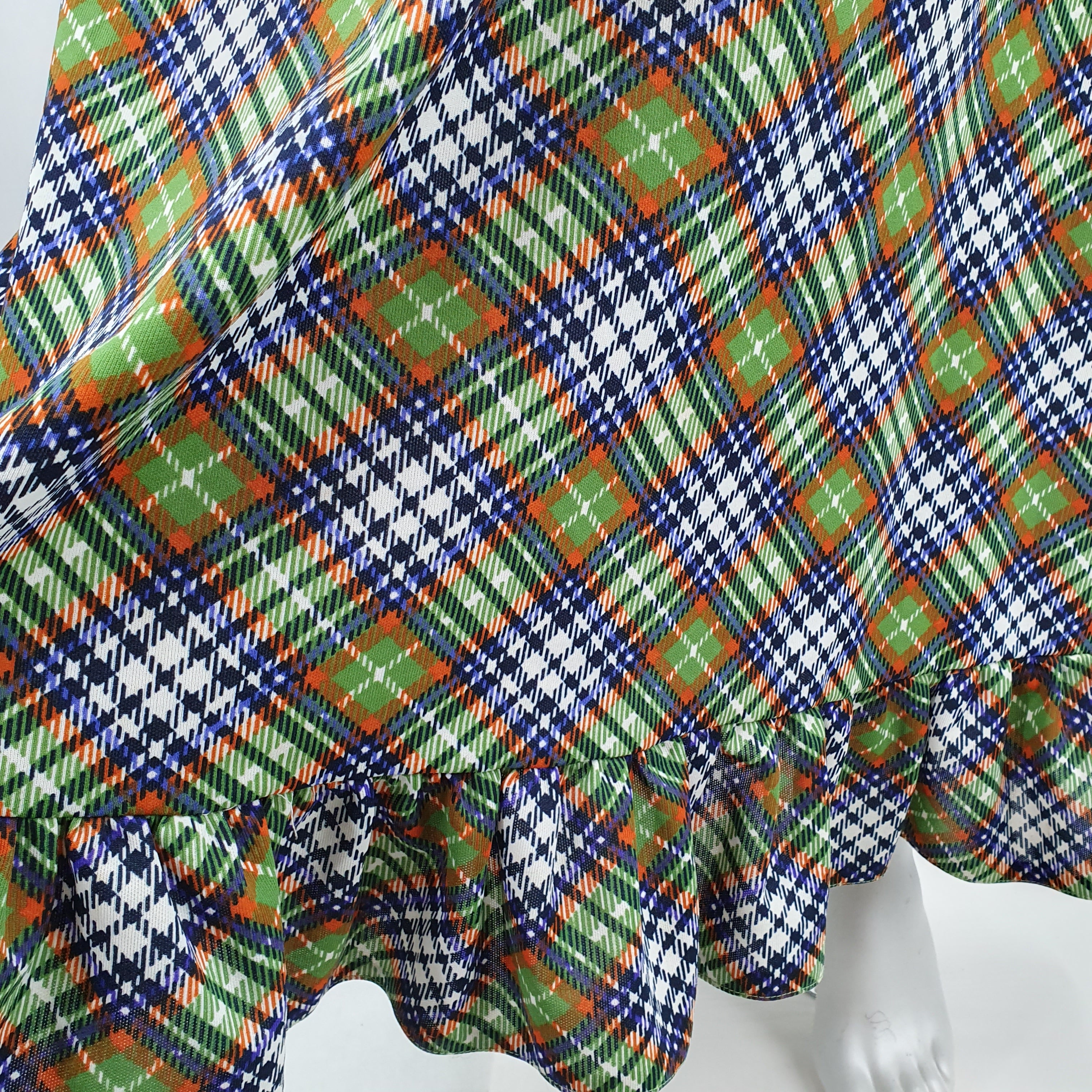 Rikke, checked maxi skirt from the 70s, waist 66cm, size 34
