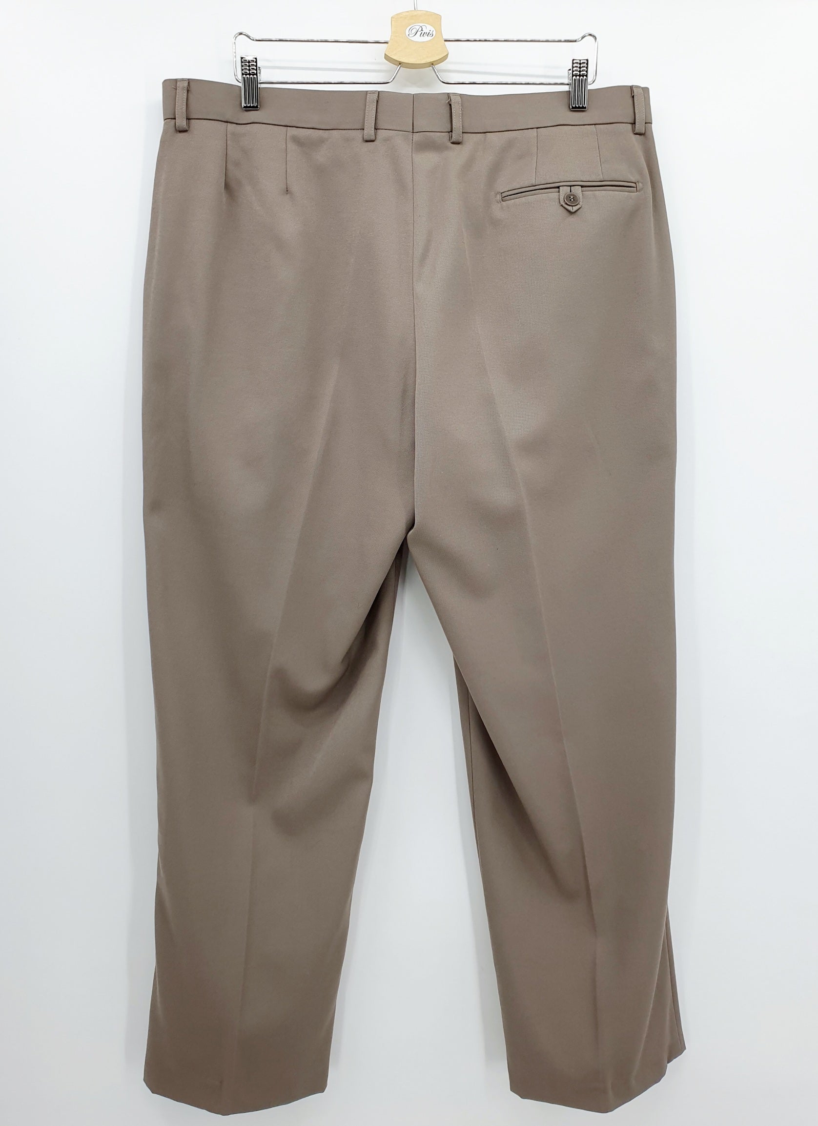 Miesten suorat housut, väri vaaleanruskea, 2000-luvulta, kuva takaa