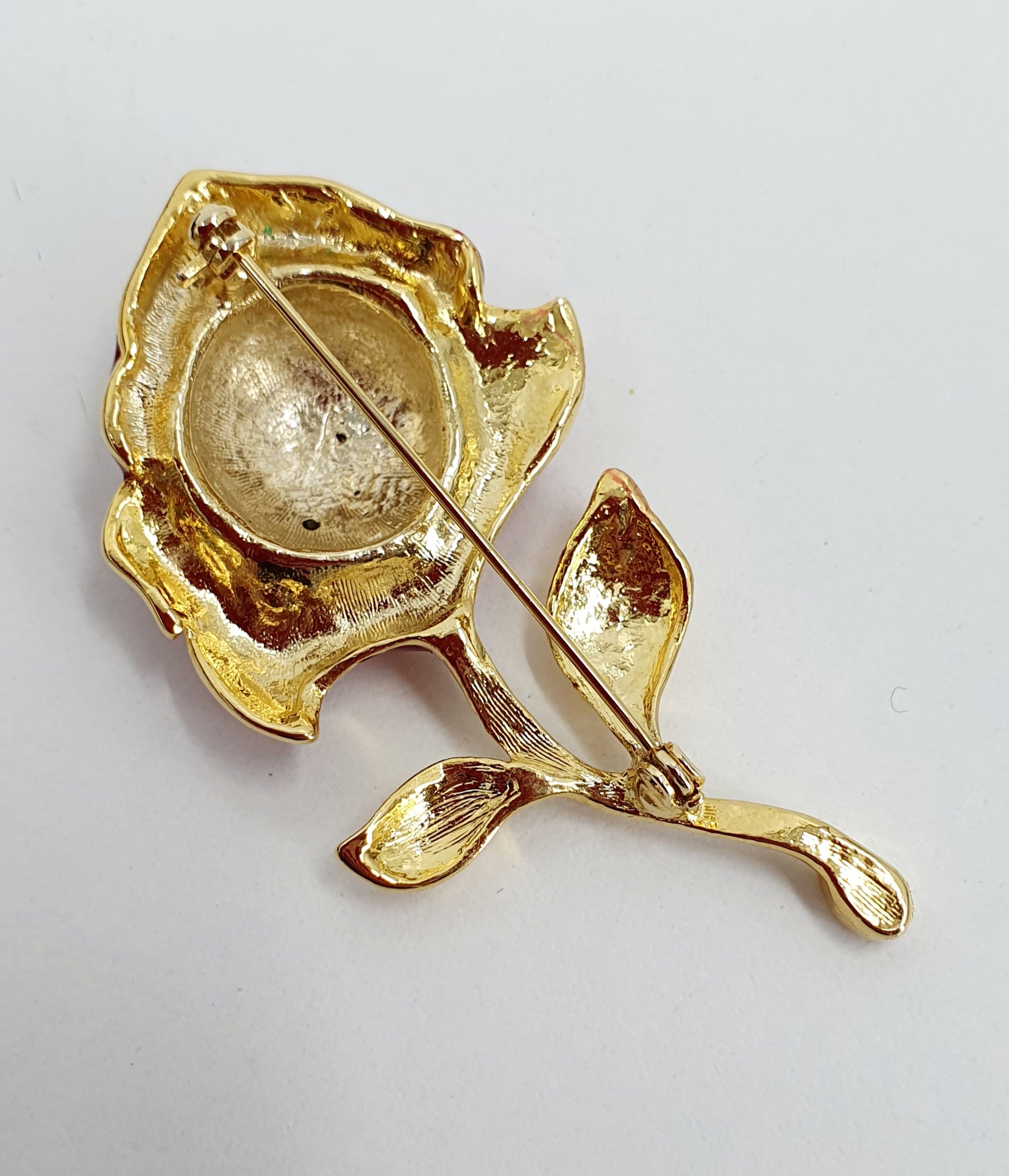 Cabouchon, brooch, red rose