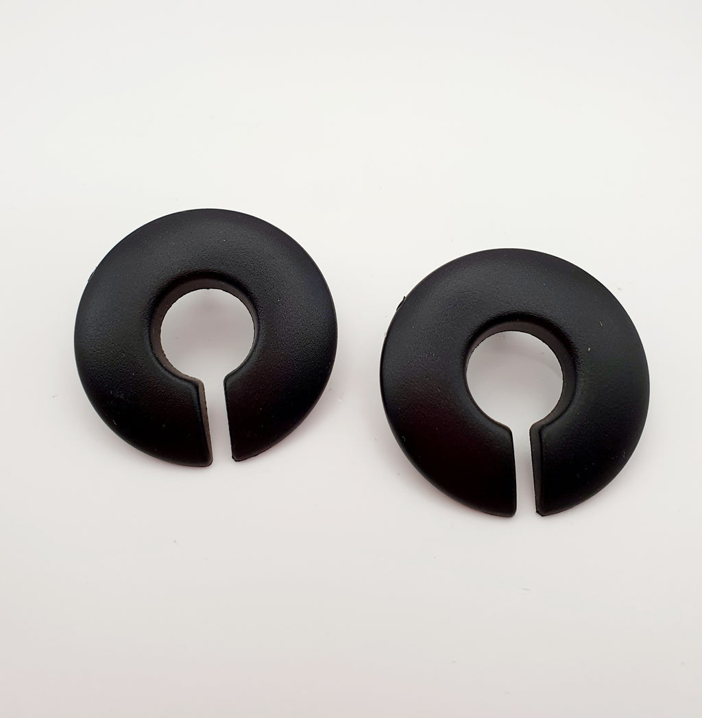 Mustat vintage korvakorut 80-luku