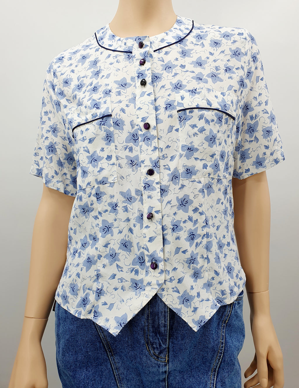 Tuomi-Tuote, blue floral women's vintage shirt from the 80s-90s, size 38-40
