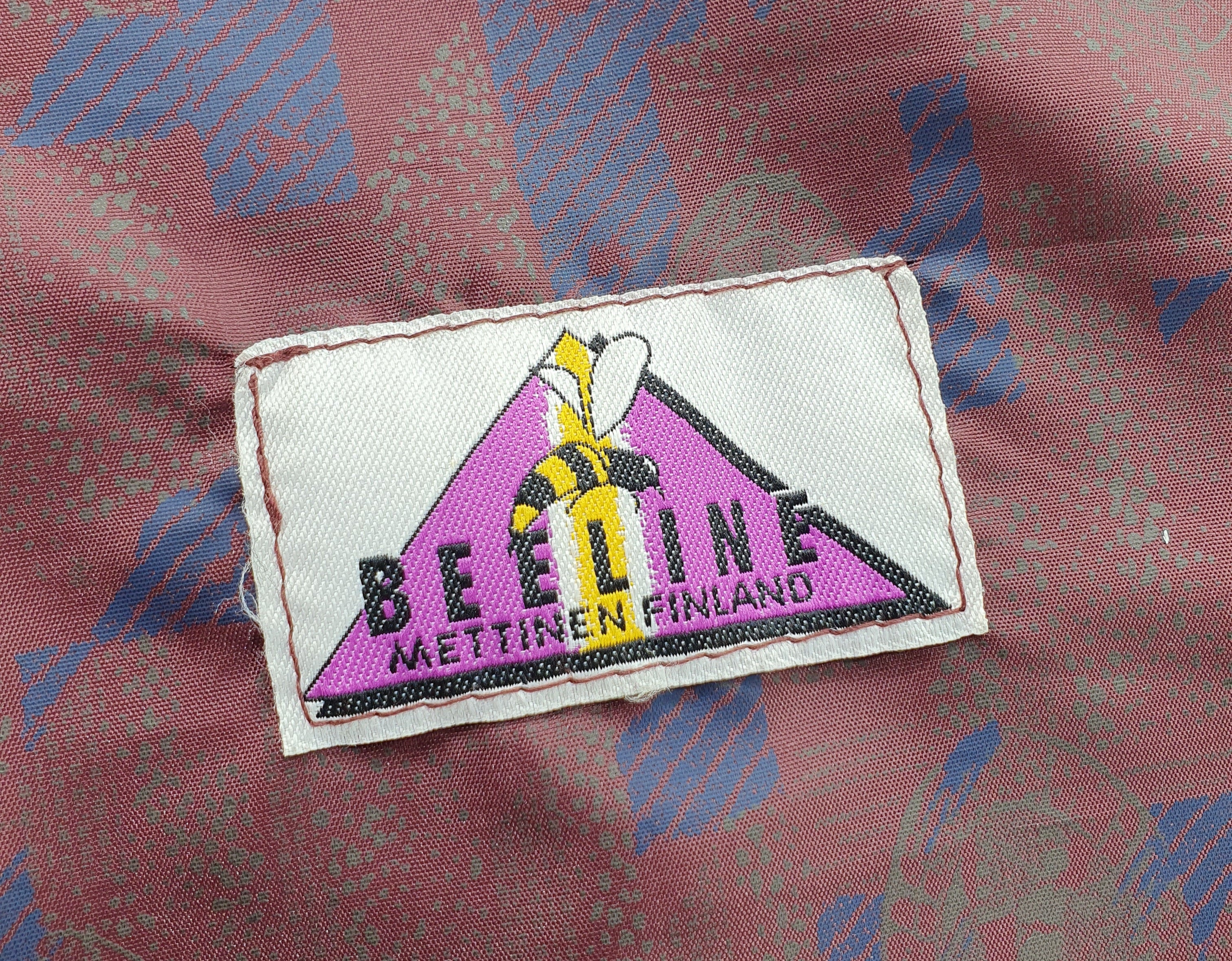 Beeline, suomalainen mokkanahkatakki 80-90-luvulta, väri viininpunainen, koko 42