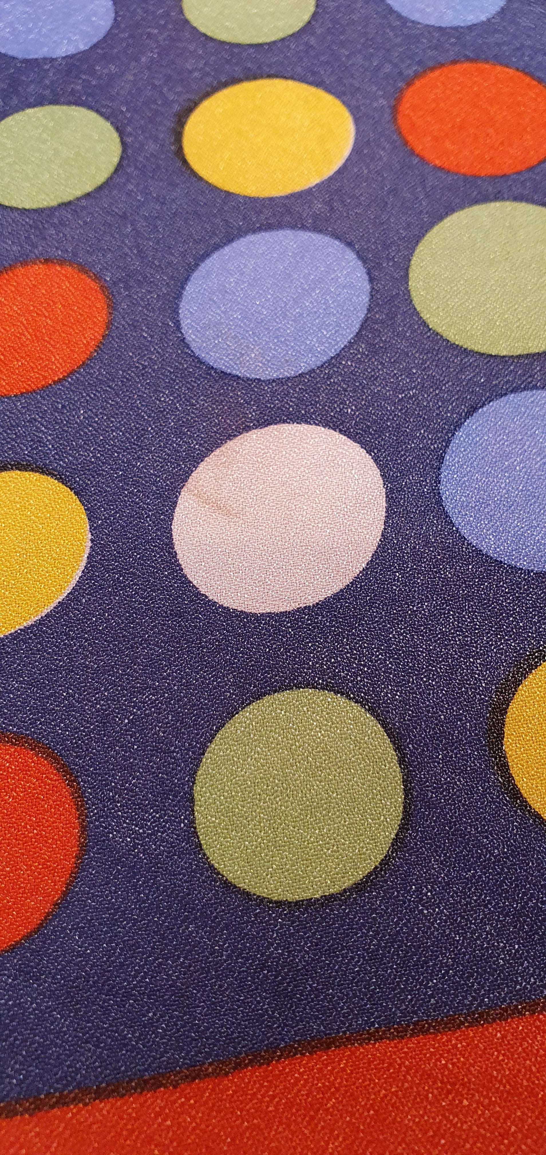 Pallokuvioinen huivi 80-luvulta, koko 67x67cm