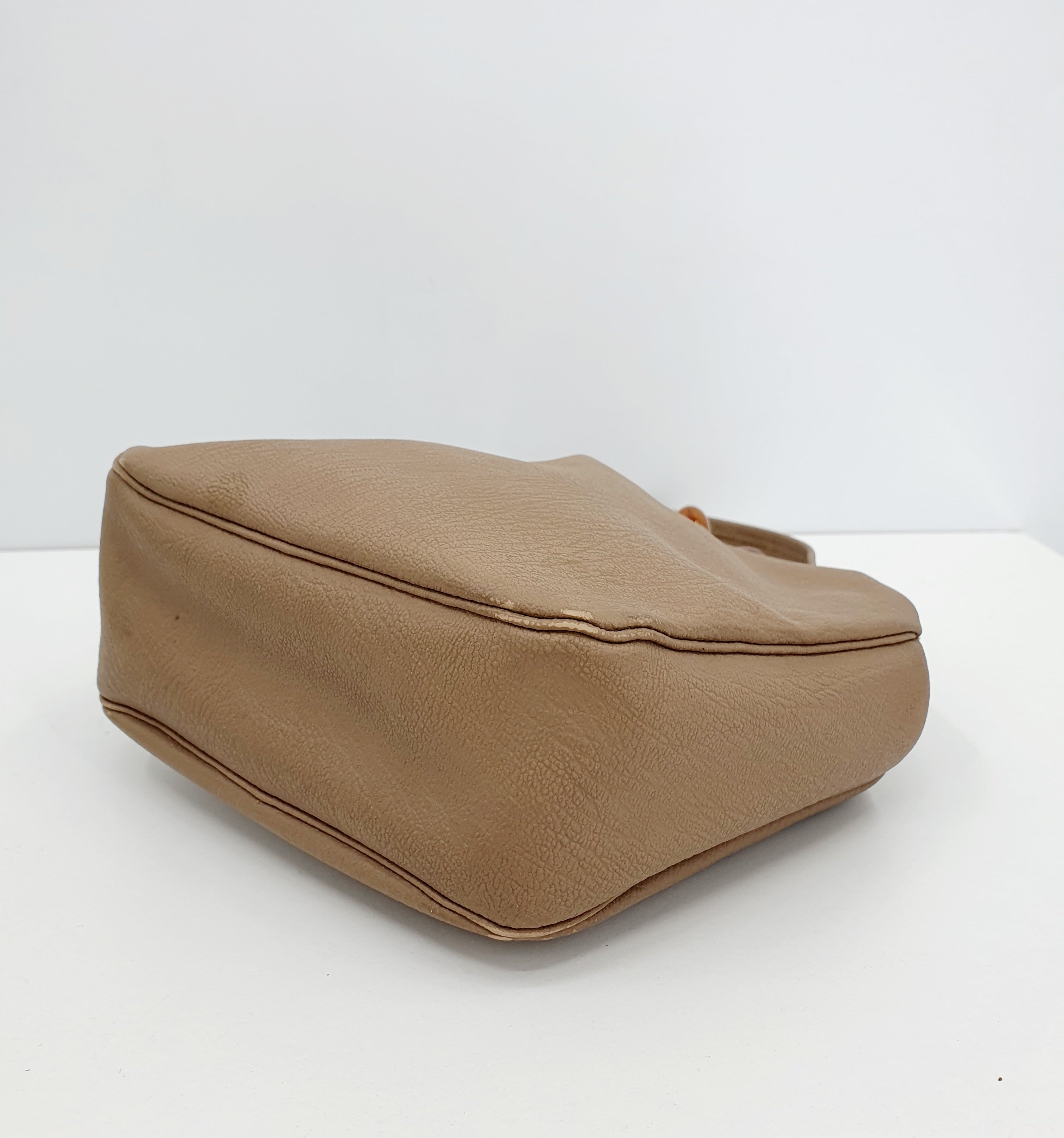 Brown handbag from the 1940s-50s, faux leather