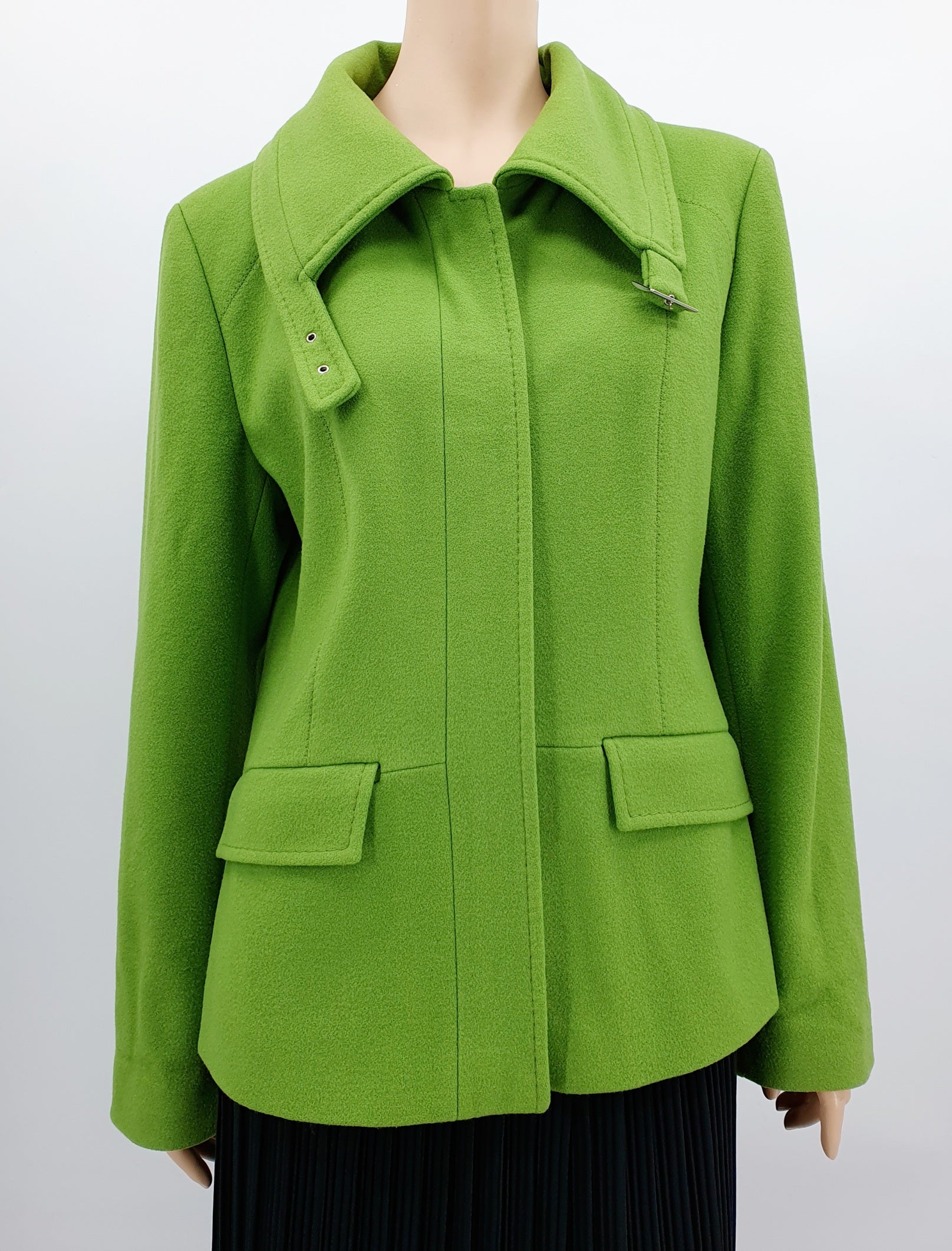 Kirkkaan vihreä villakangastakki 90-2000-luvulta 