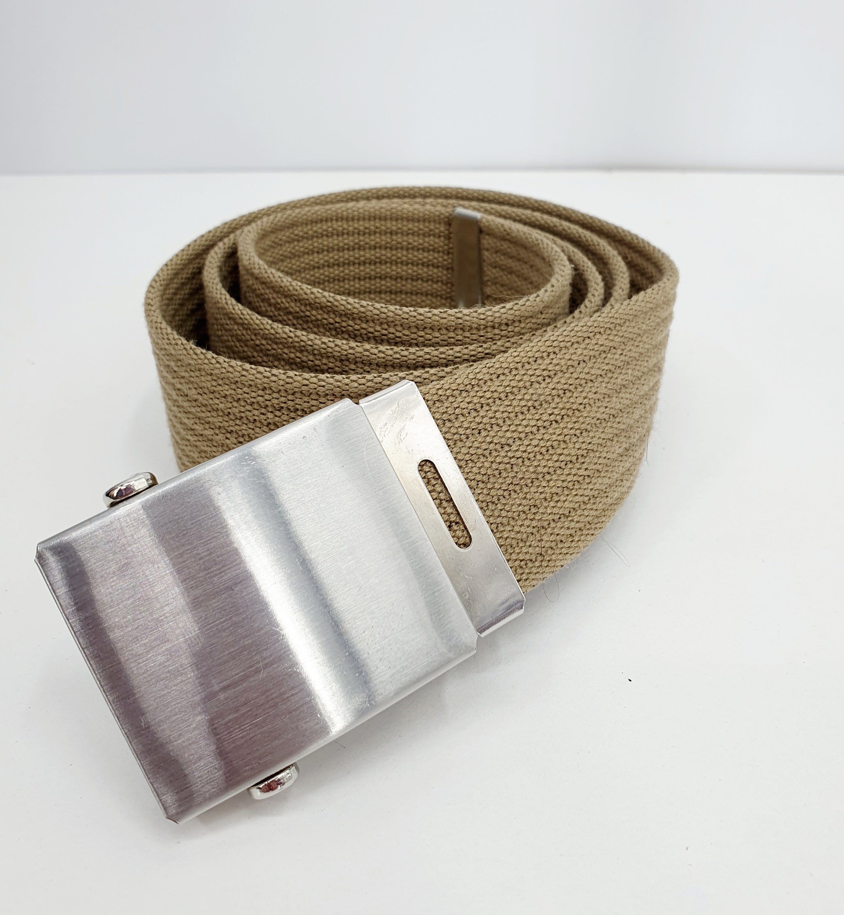 Miesten vyö metallisoljella, secondhand vyö