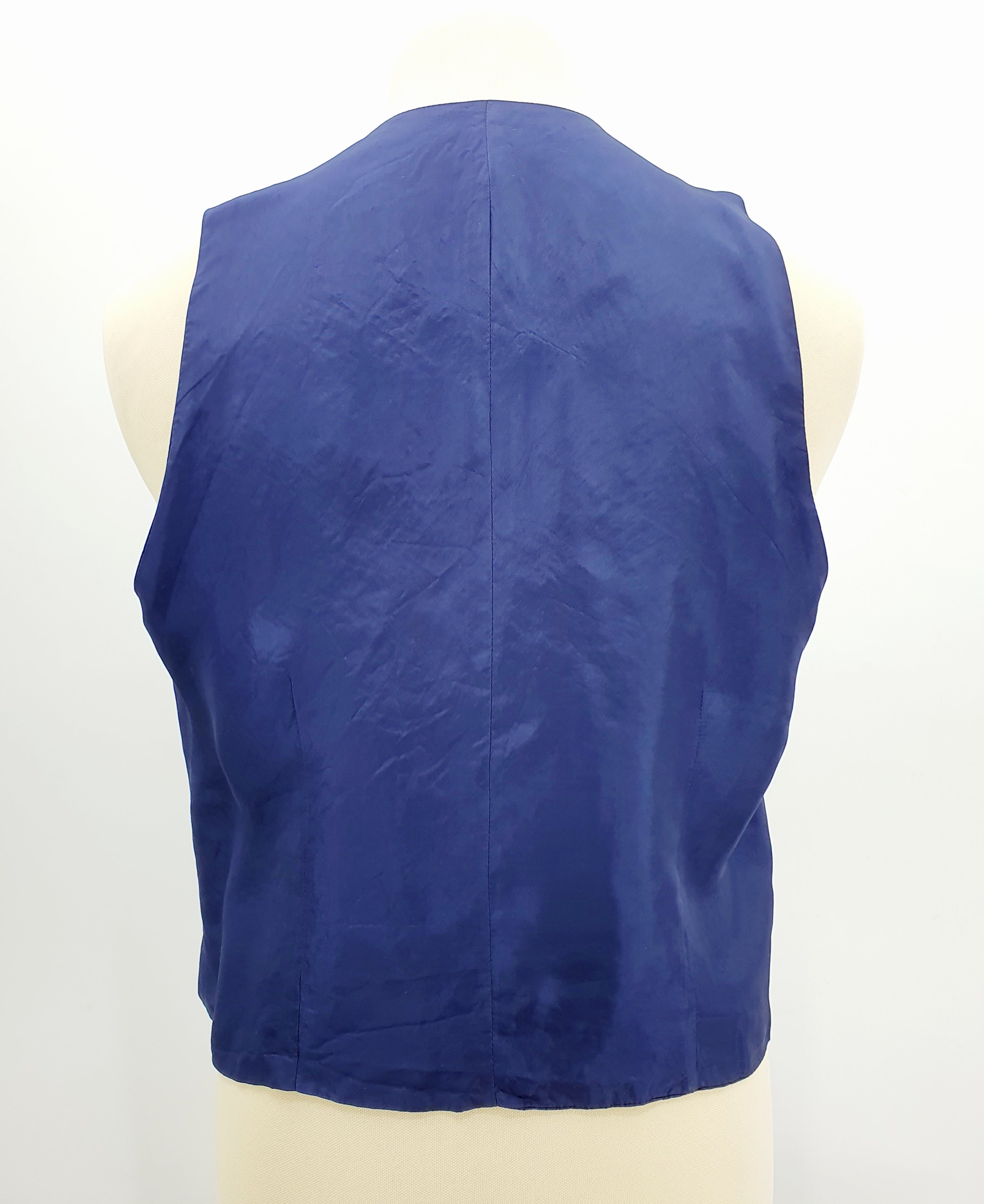 Miesten  pukuliivi 70-luvulta tummansininen kapea raitakuvio kuva selkäpuolelta