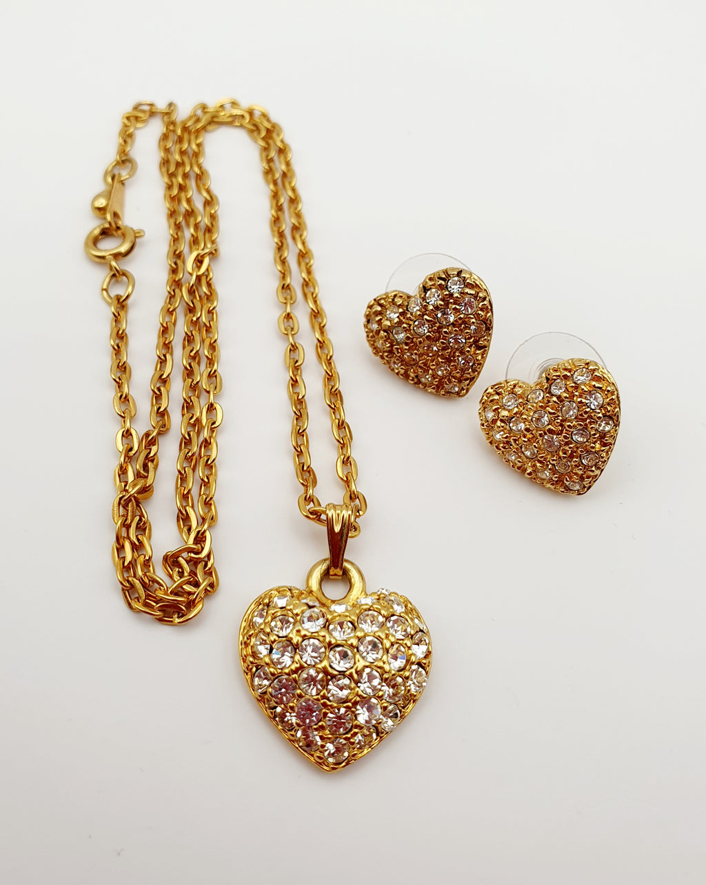 Jewelry set, gold-colored heart earrings and necklace