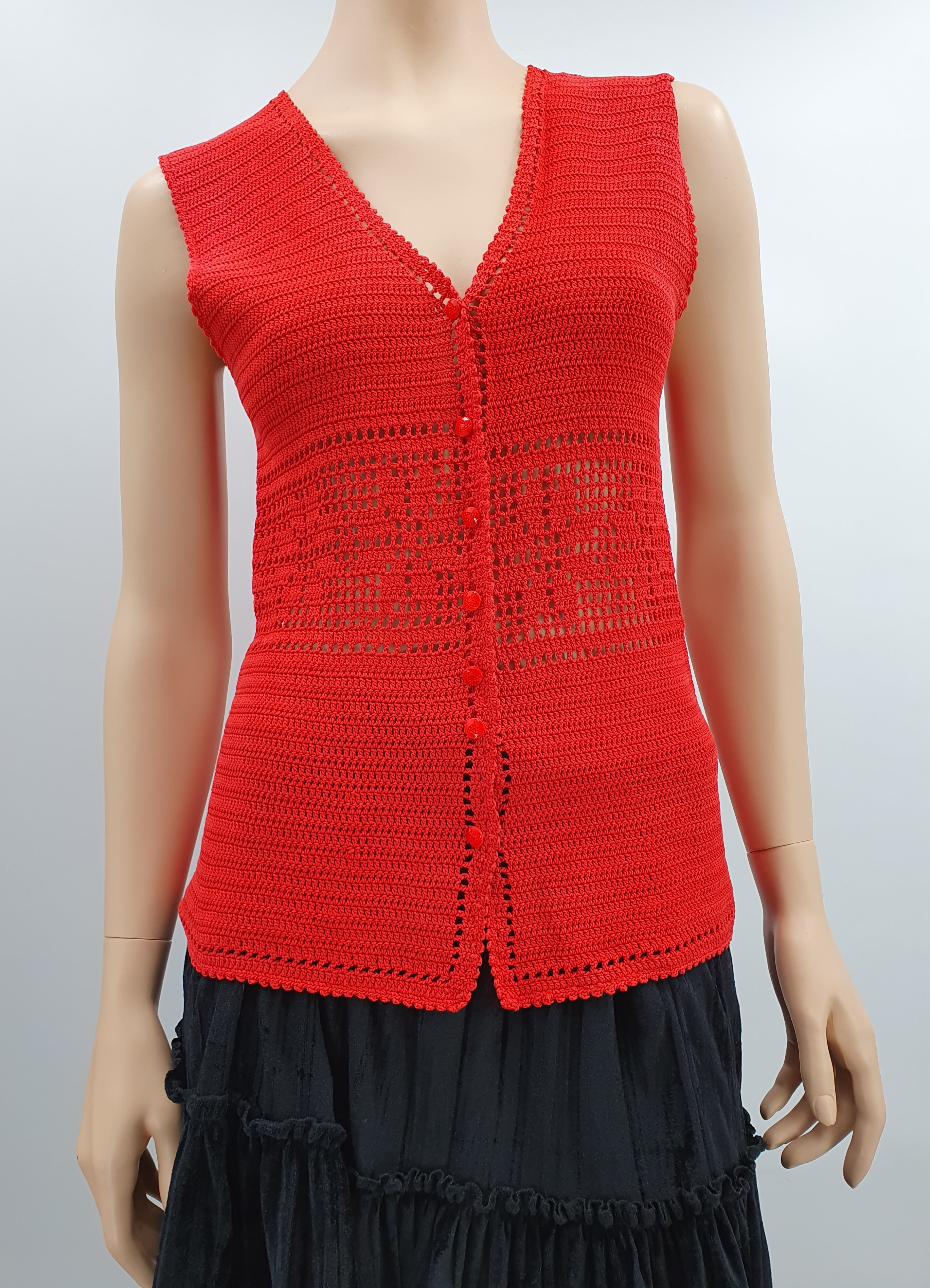Crocheted red vest from the 70s, size 34-36