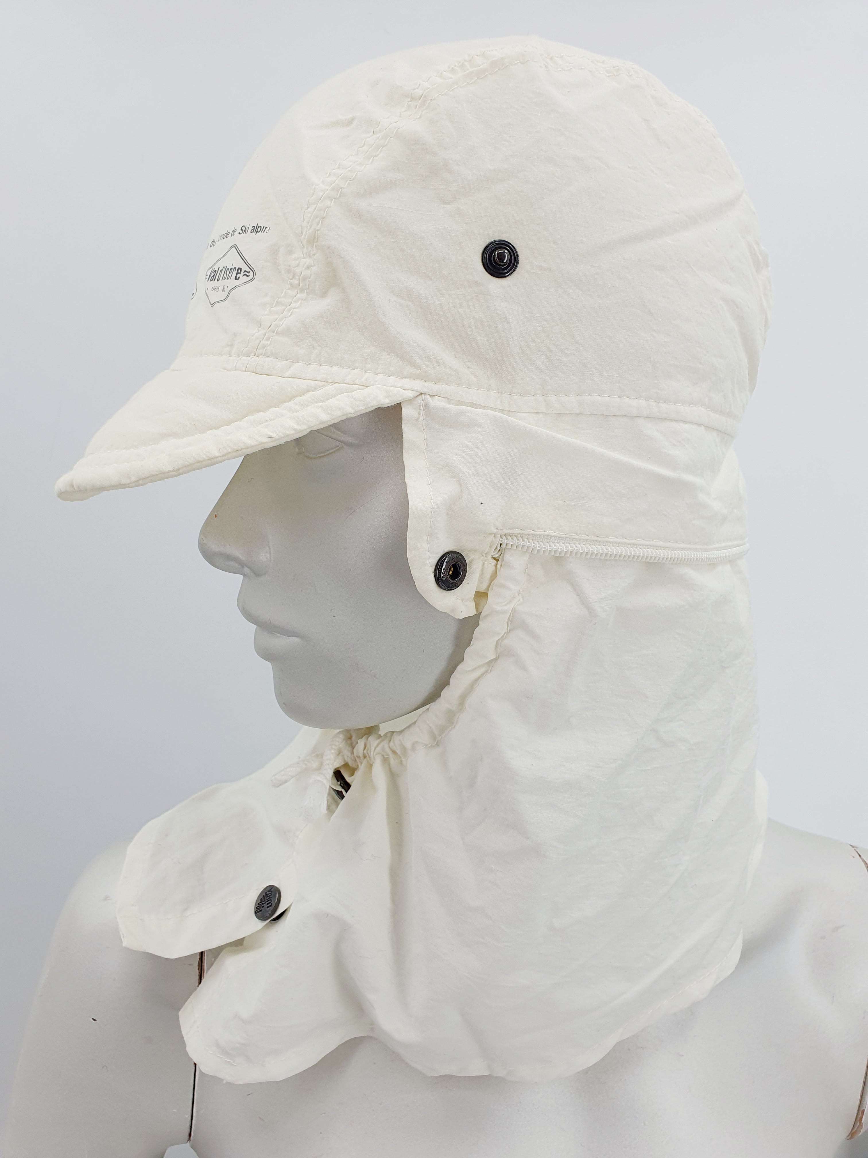 Luhta, white outdoor hat with alpine skiing motif, from the 80s