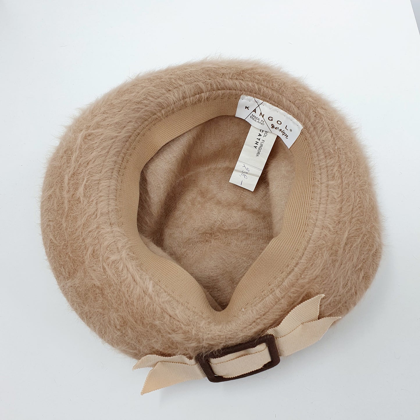 Beige Kangol-melusiinihattu 90-luvulta, käyttämätön, 56cm