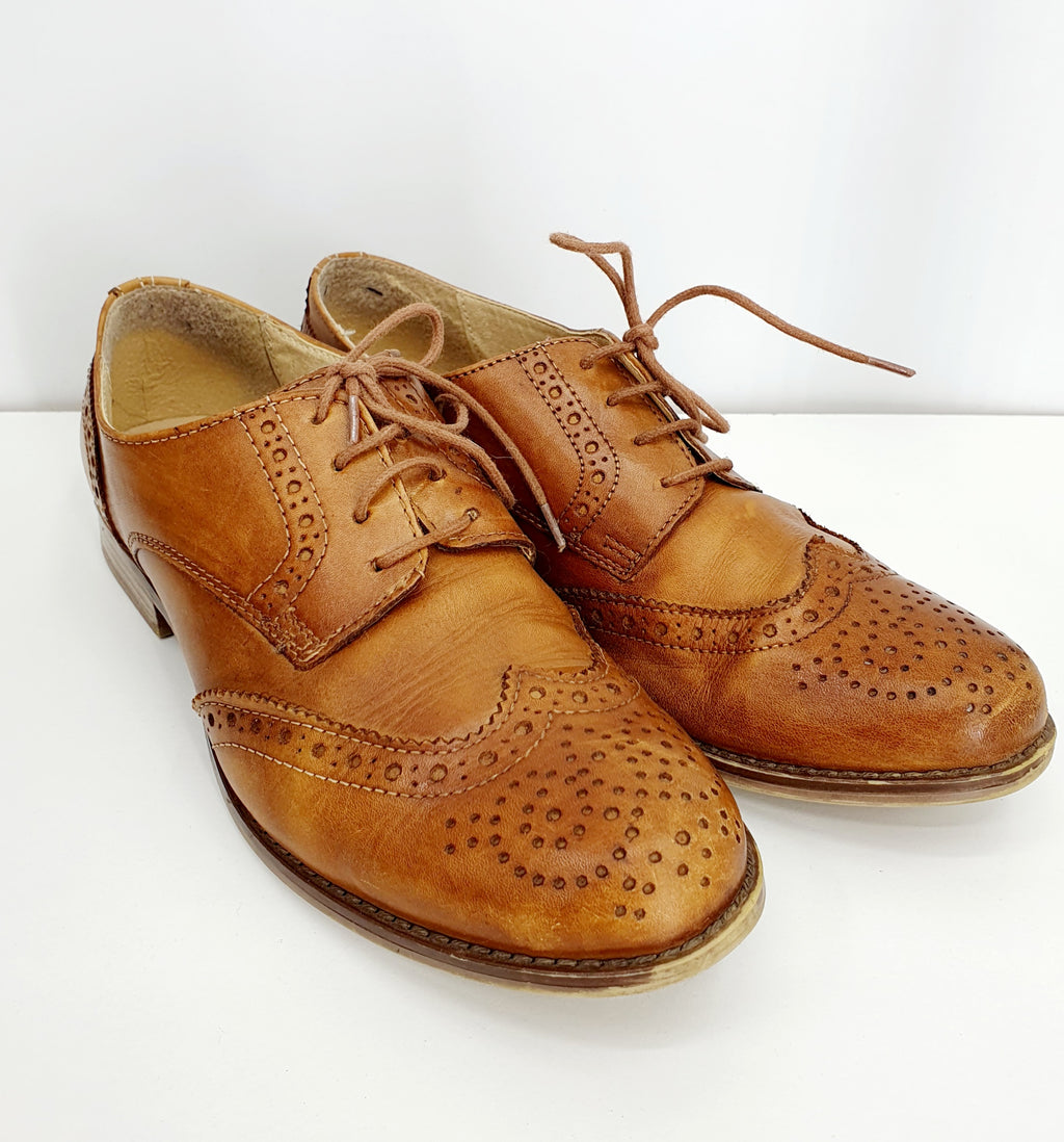 Pier One, ruskeat oxford-tyyliset nauhakengät, koko 39,kuva edestä